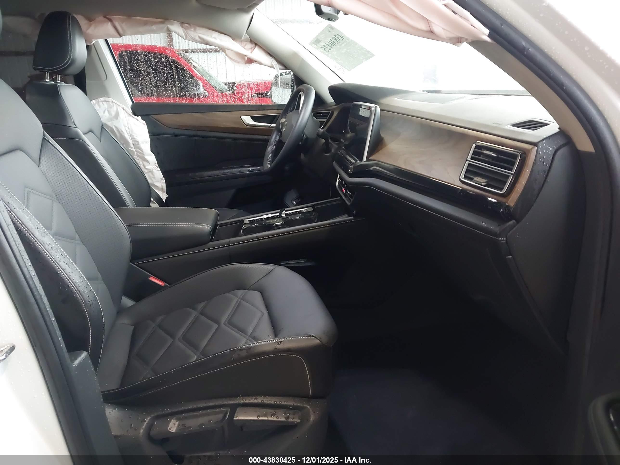 VOLKSWAGEN ATLAS image 5