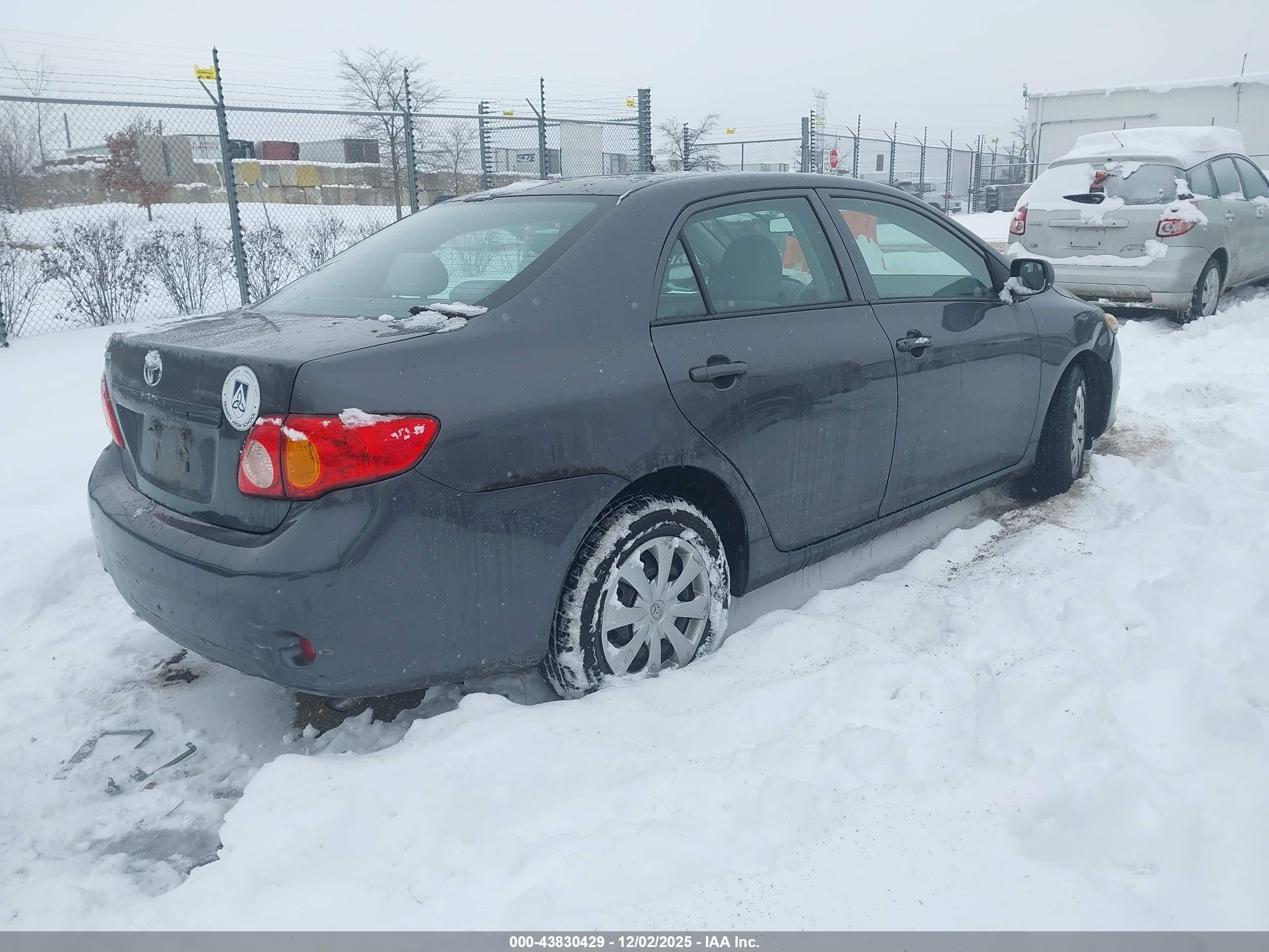 TOYOTA COROLLA image 4