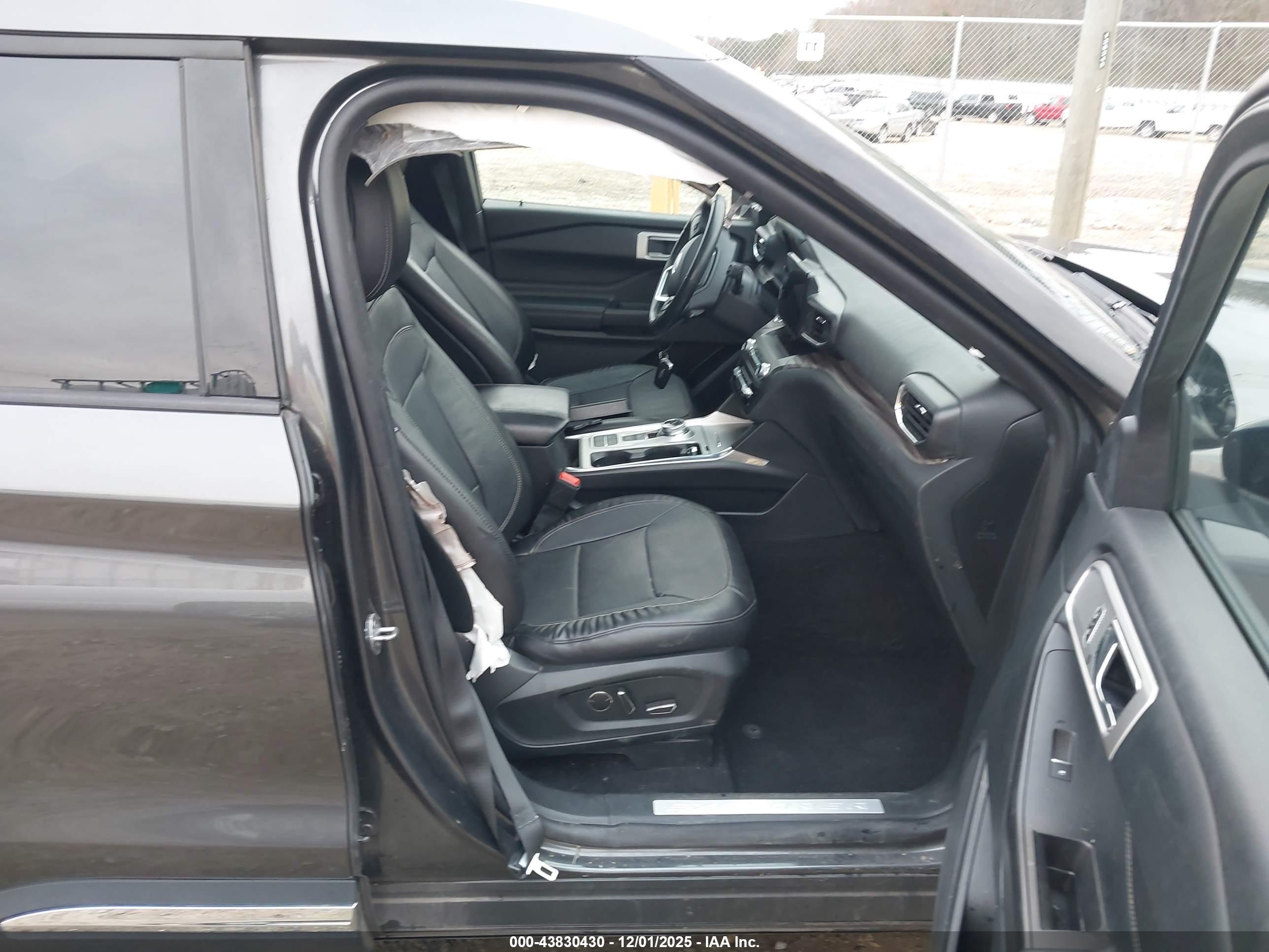 FORD EXPLORER image 5