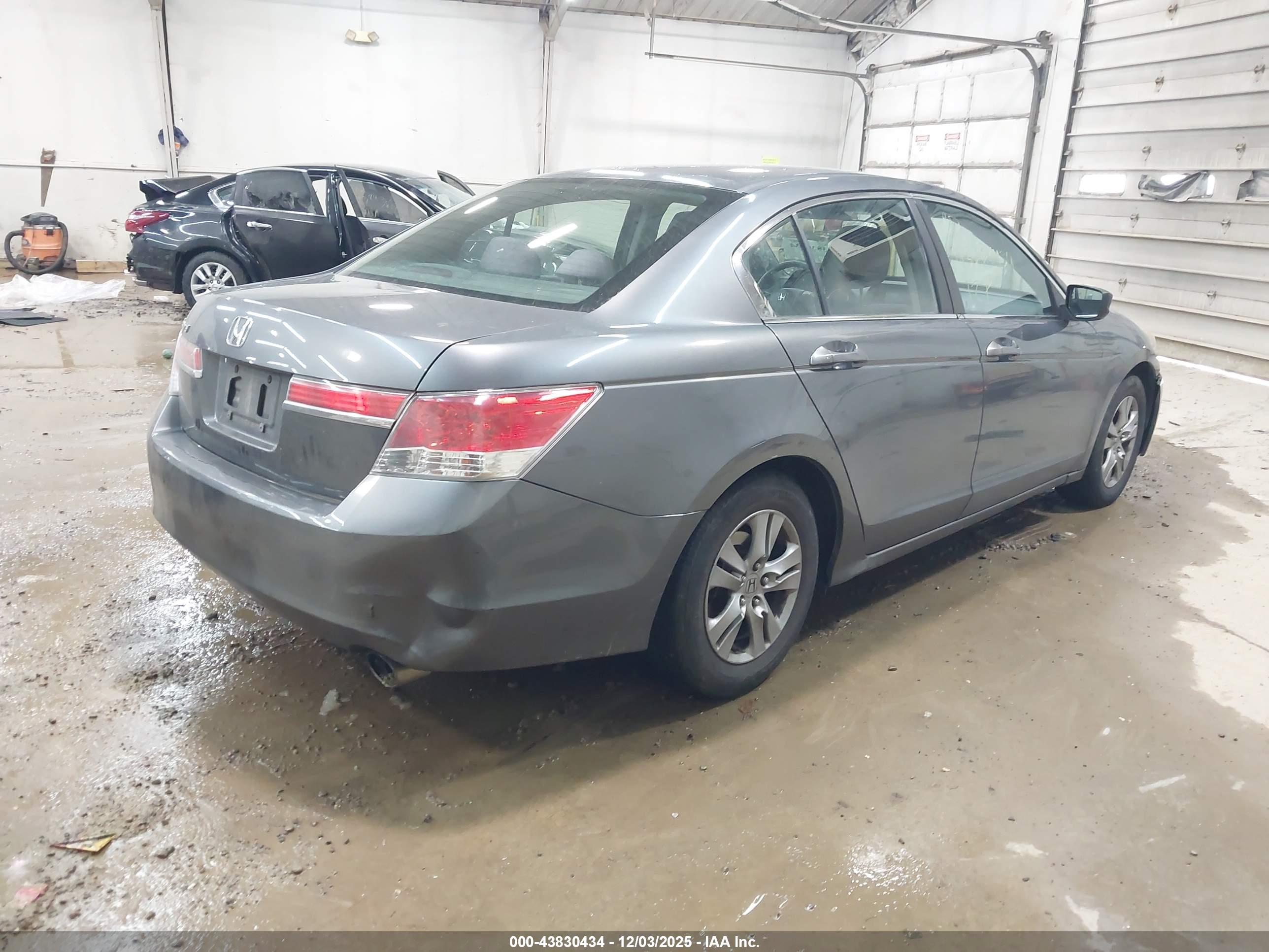 HONDA ACCORD image 4
