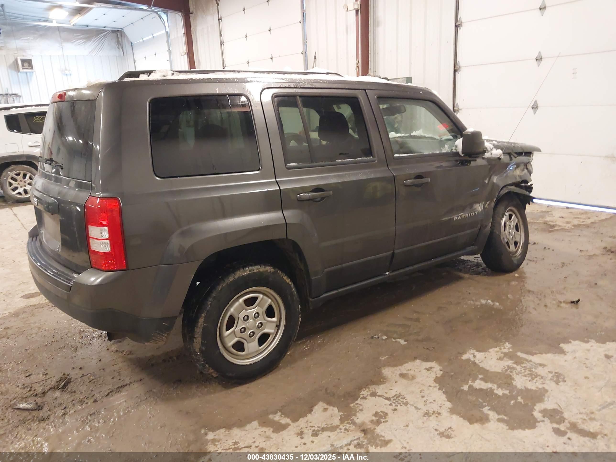 JEEP PATRIOT image 4