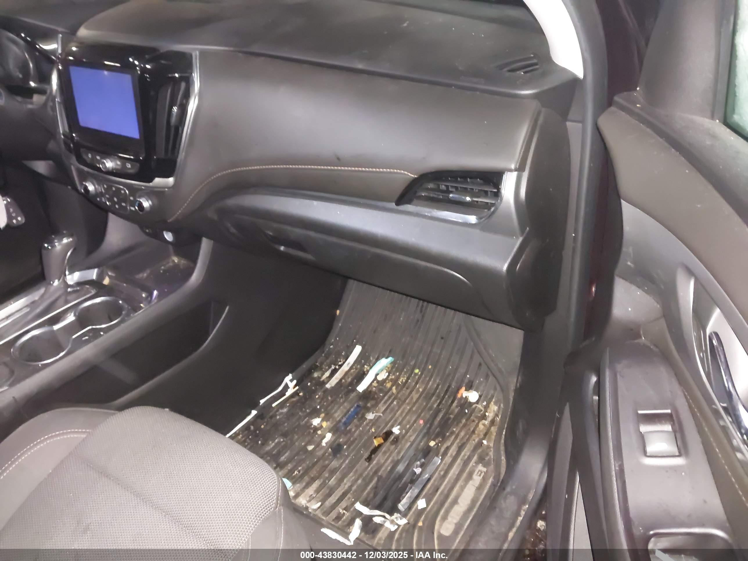 CHEVROLET TRAVERSE image 5