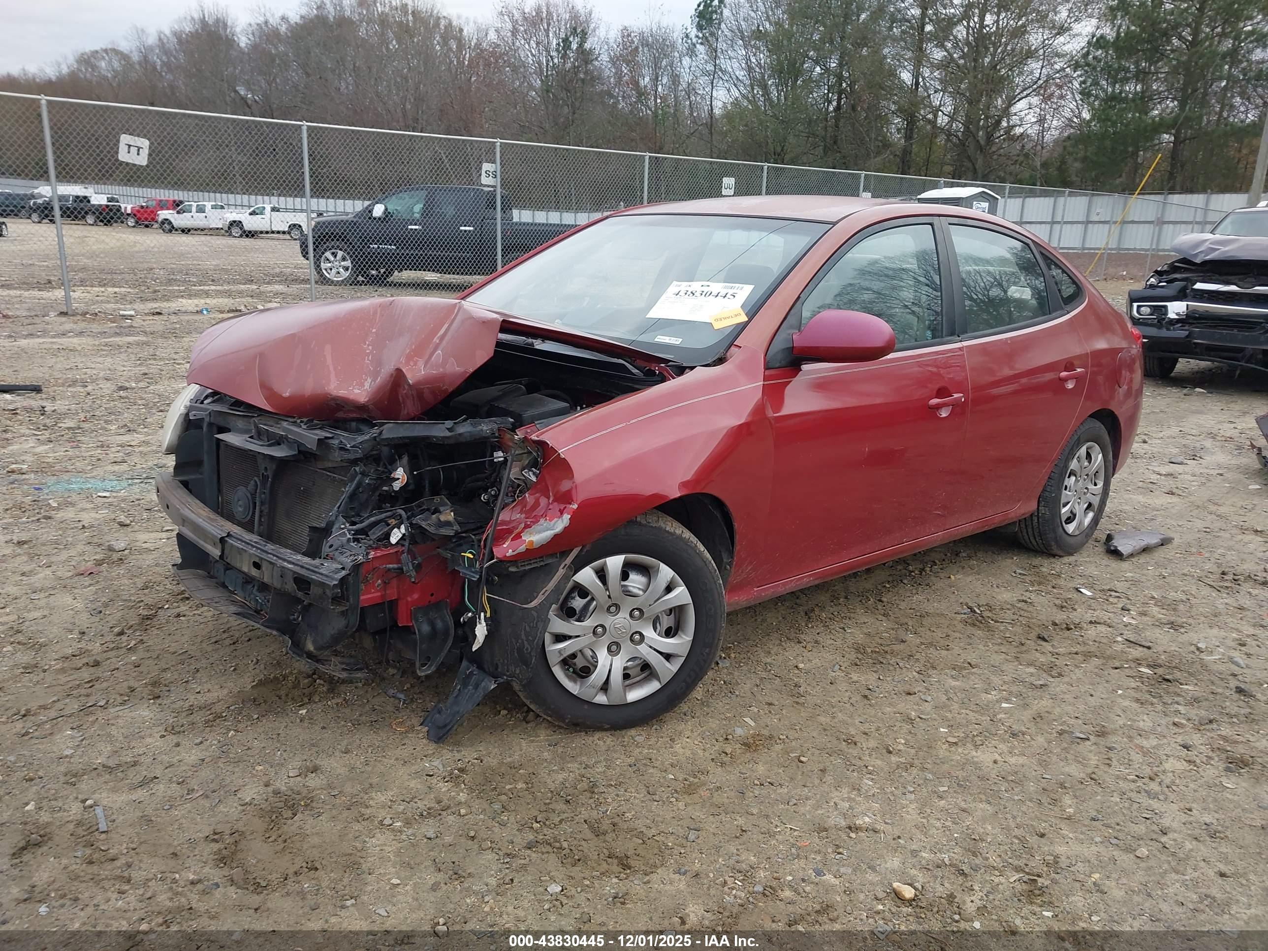 HYUNDAI ELANTRA image 2