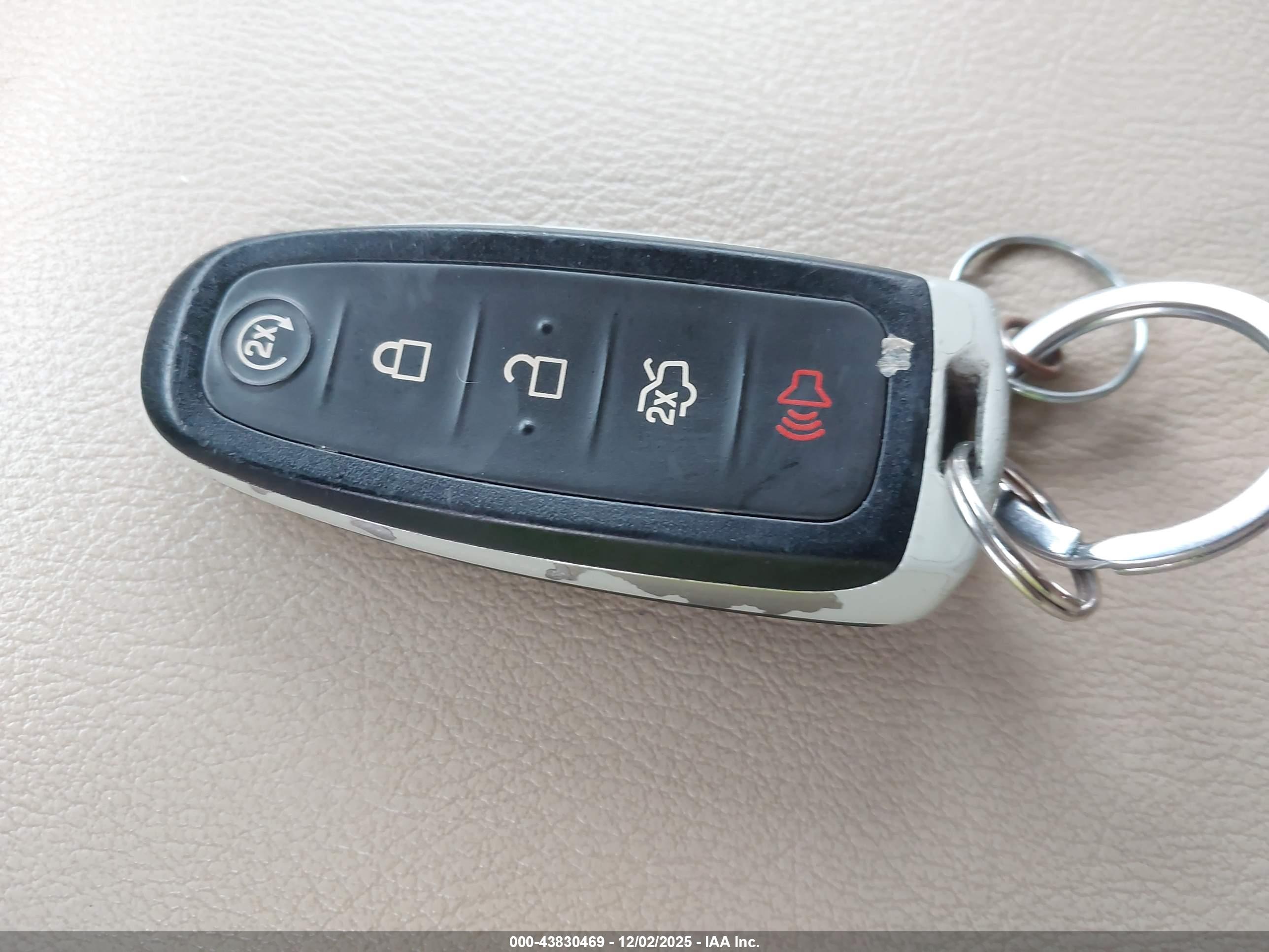 FORD FLEX image 11