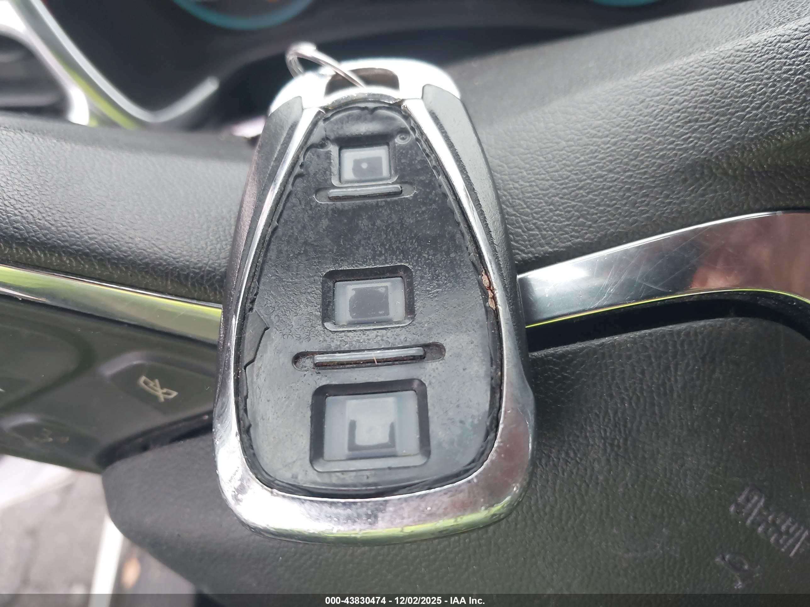 CHEVROLET EQUINOX image 11