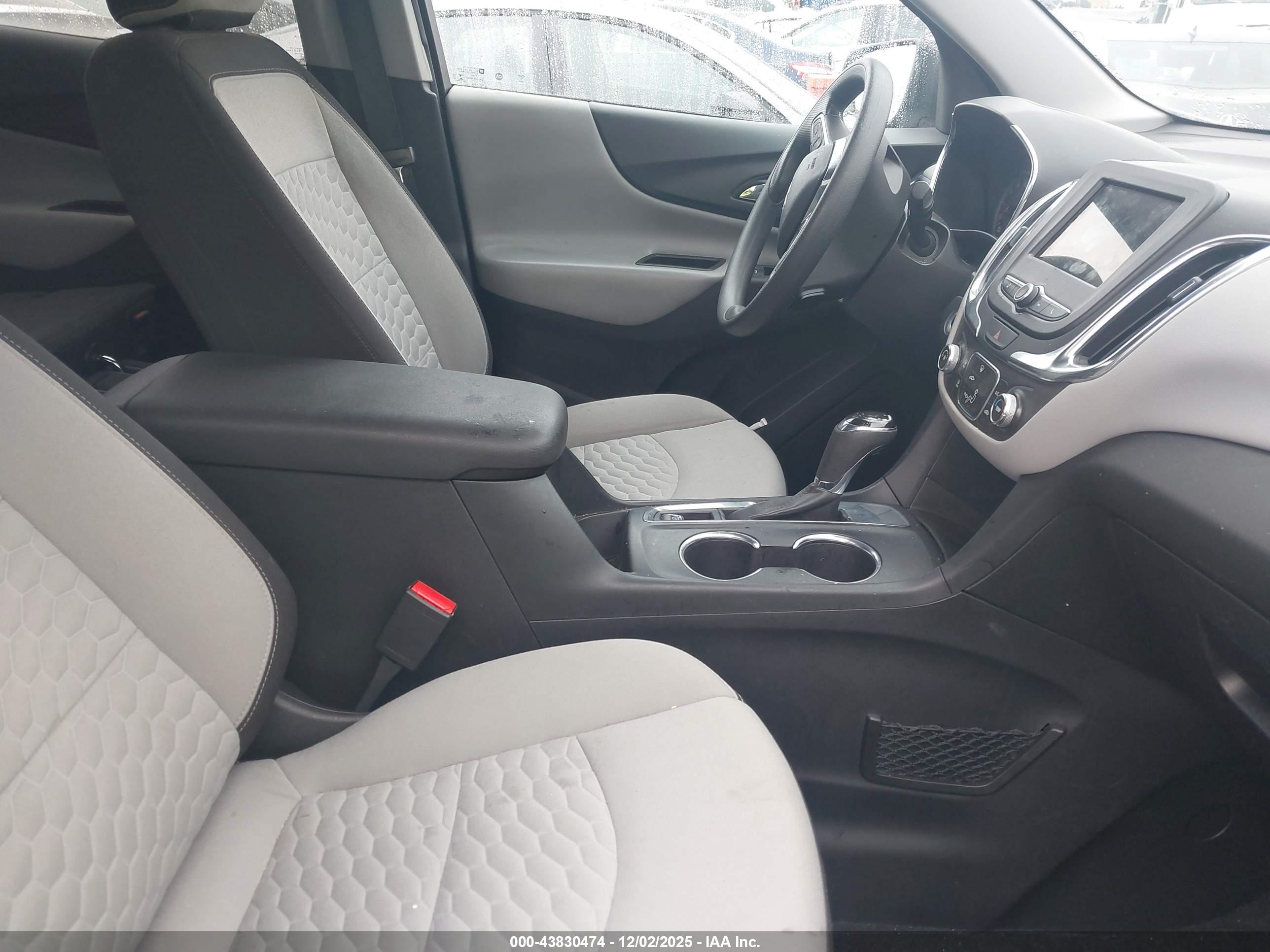 CHEVROLET EQUINOX image 5