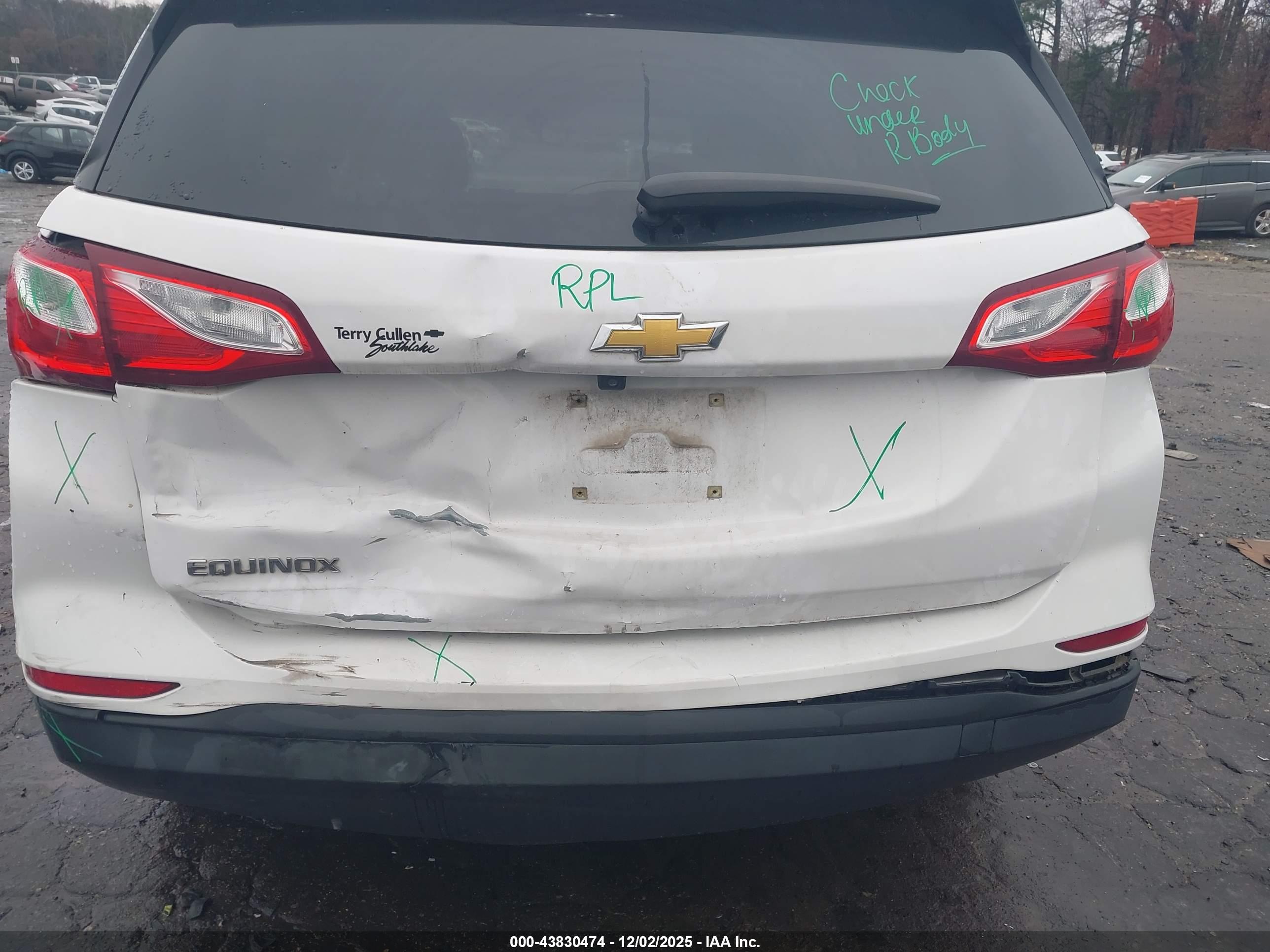 CHEVROLET EQUINOX image 6