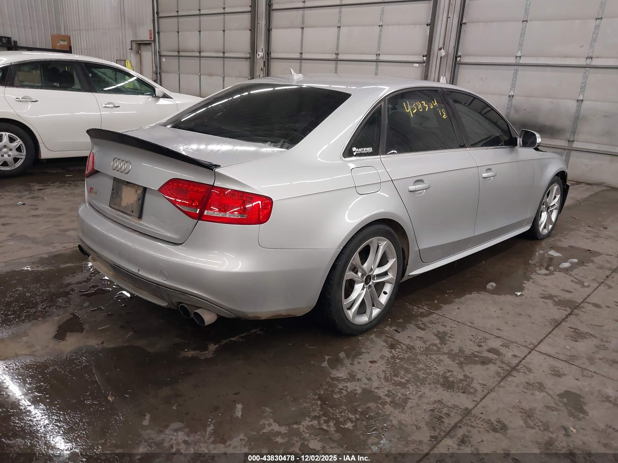 AUDI S4 image 4