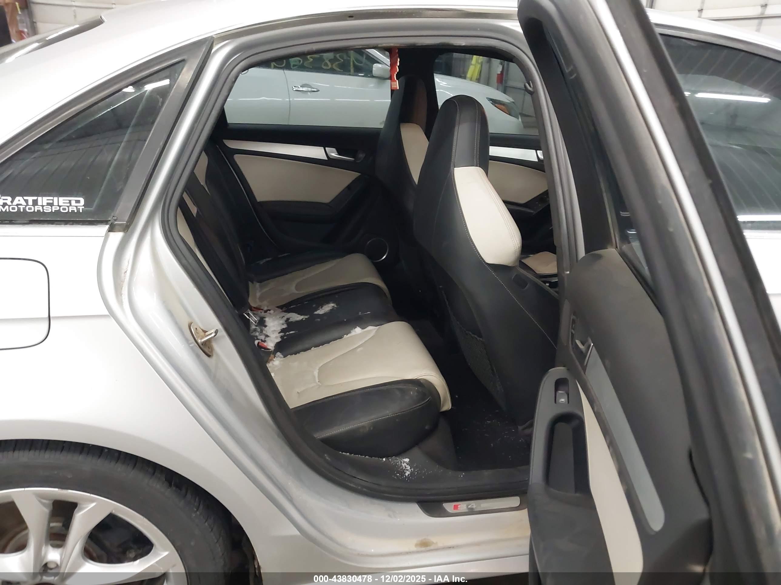 AUDI S4 image 8