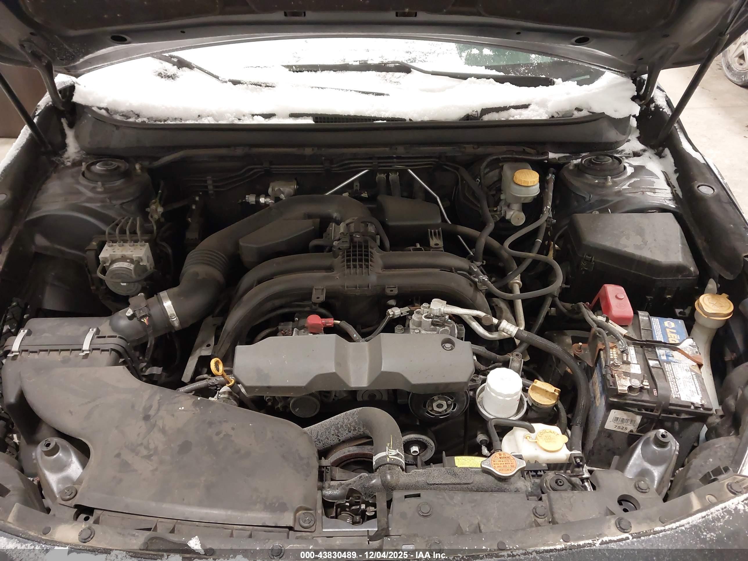 SUBARU OUTBACK image 10