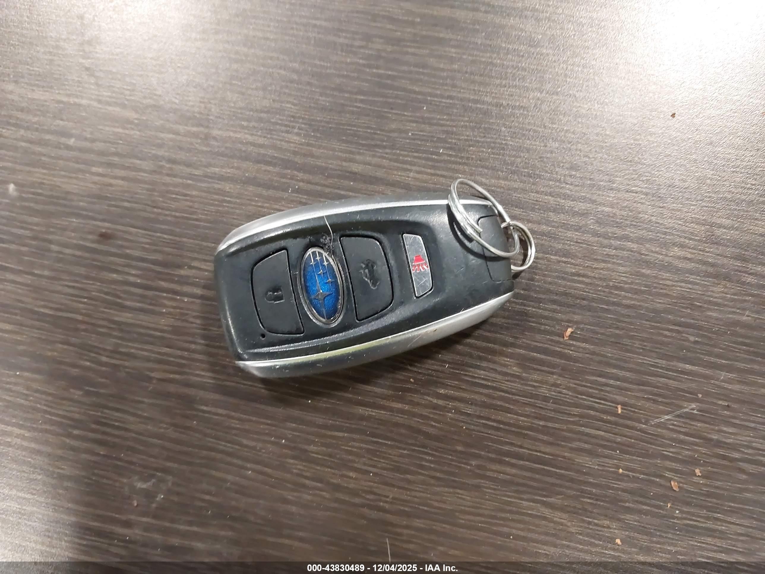 SUBARU OUTBACK image 11