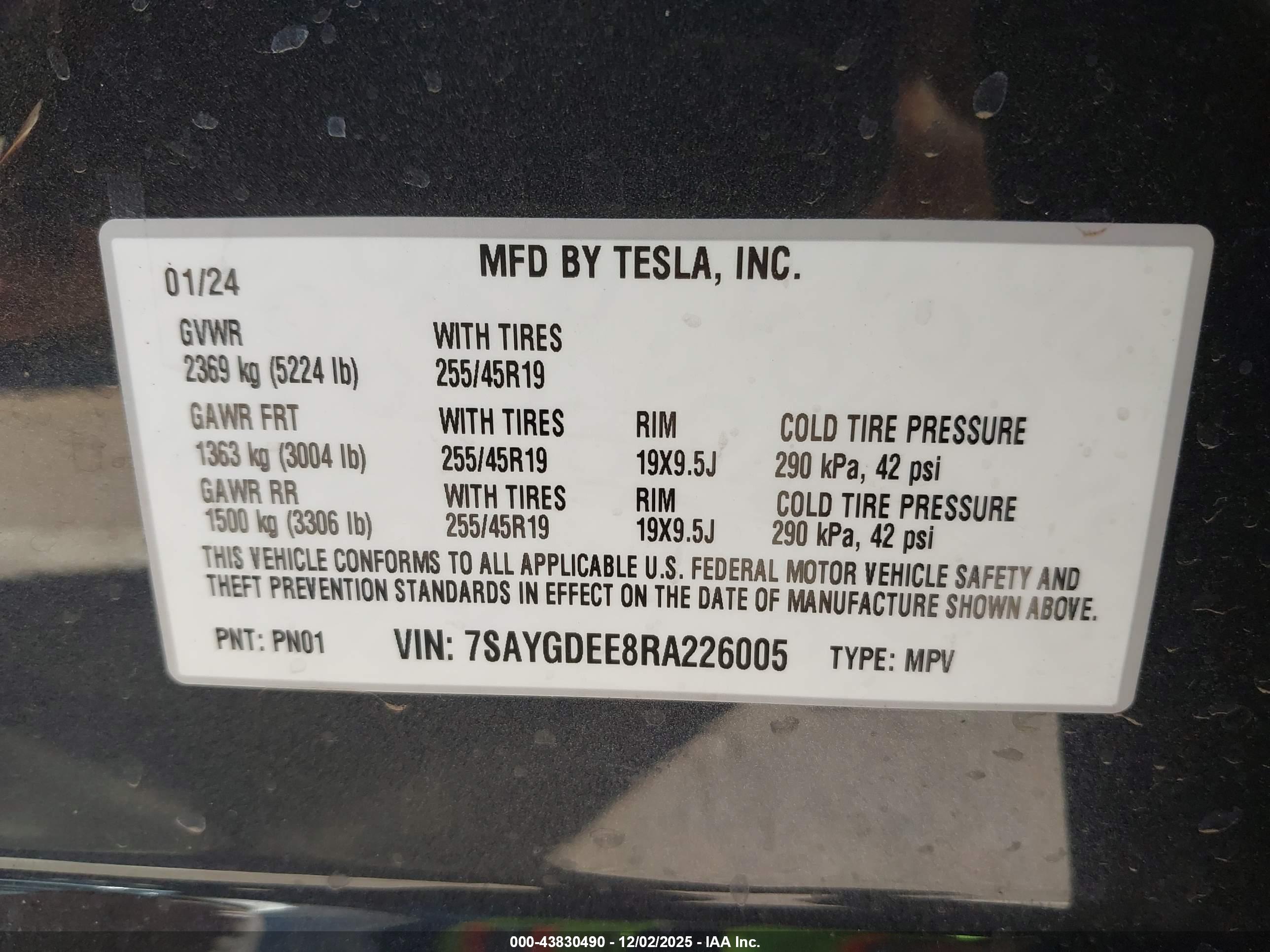 TESLA MODEL image 9