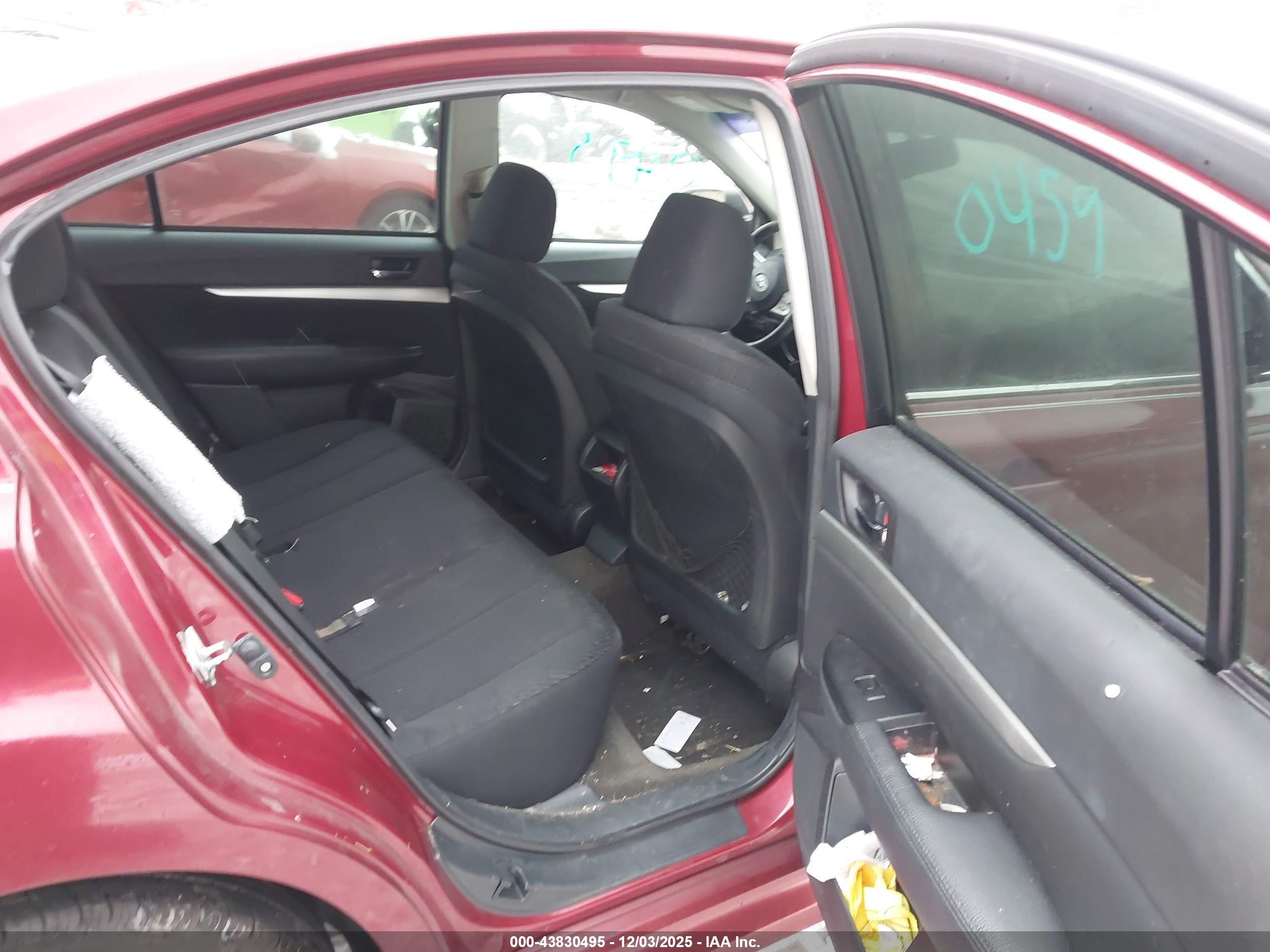 SUBARU LEGACY image 8