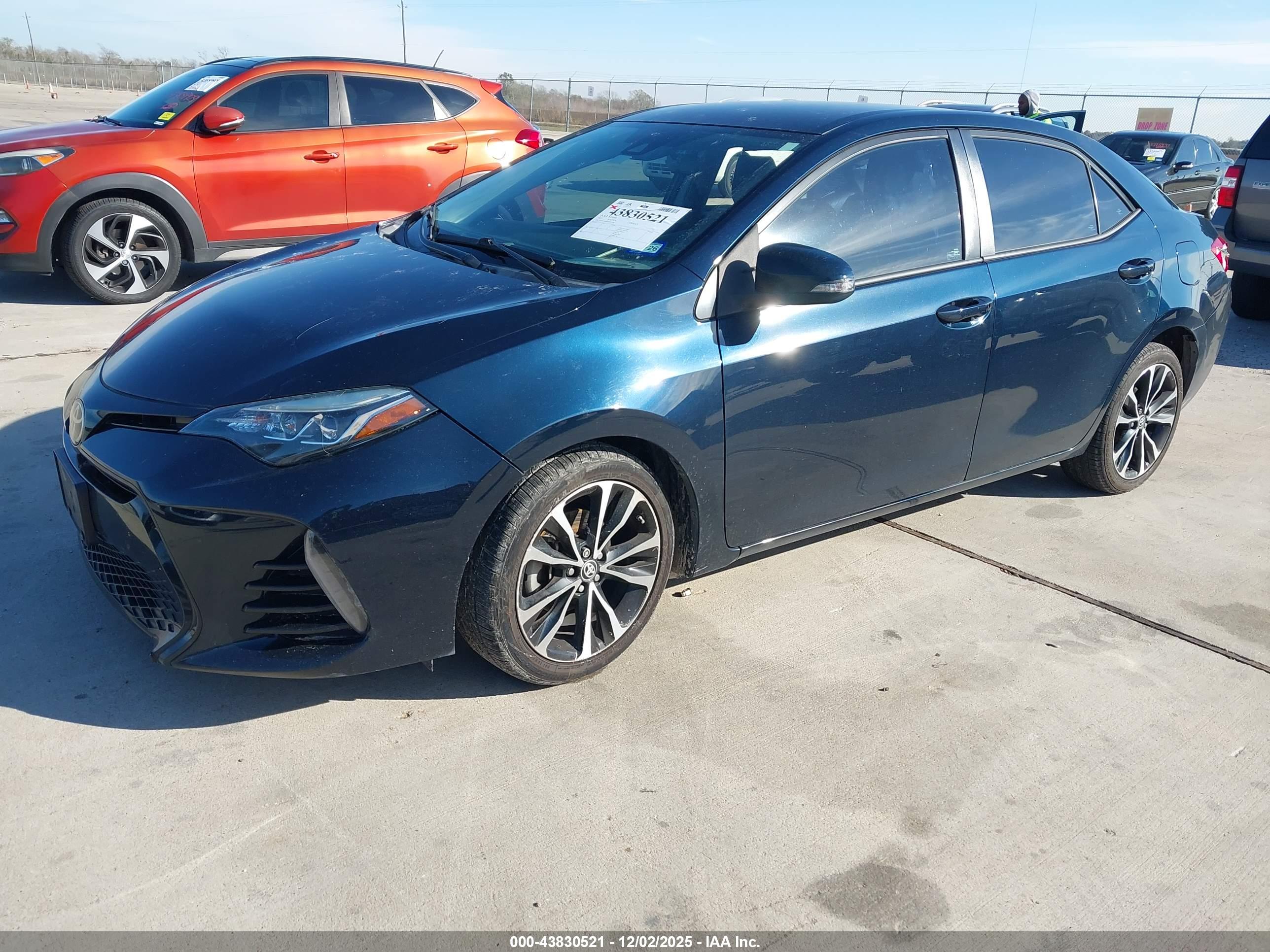 TOYOTA COROLLA image 2