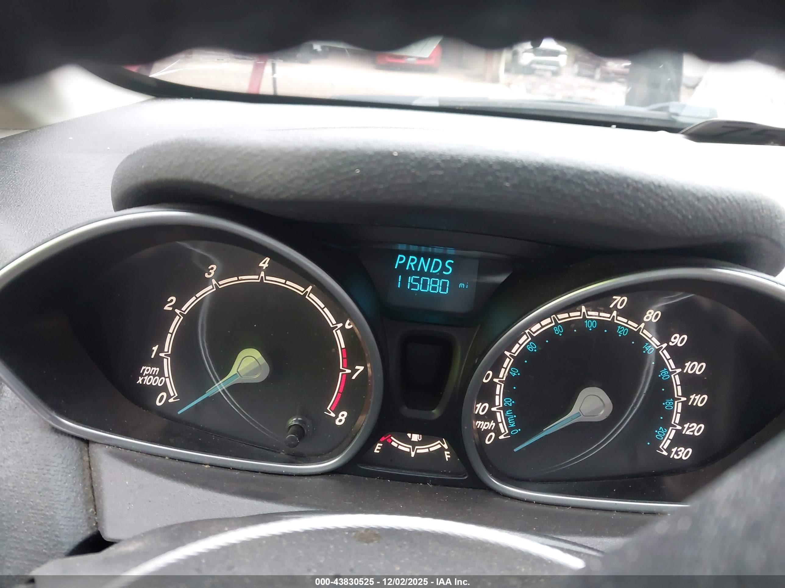 FORD FIESTA image 7