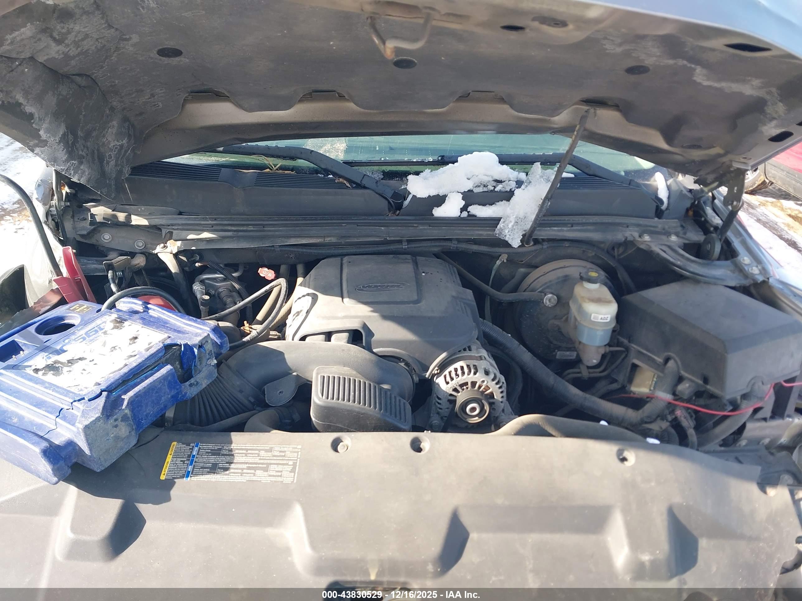 CHEVROLET SILVERADO image 10