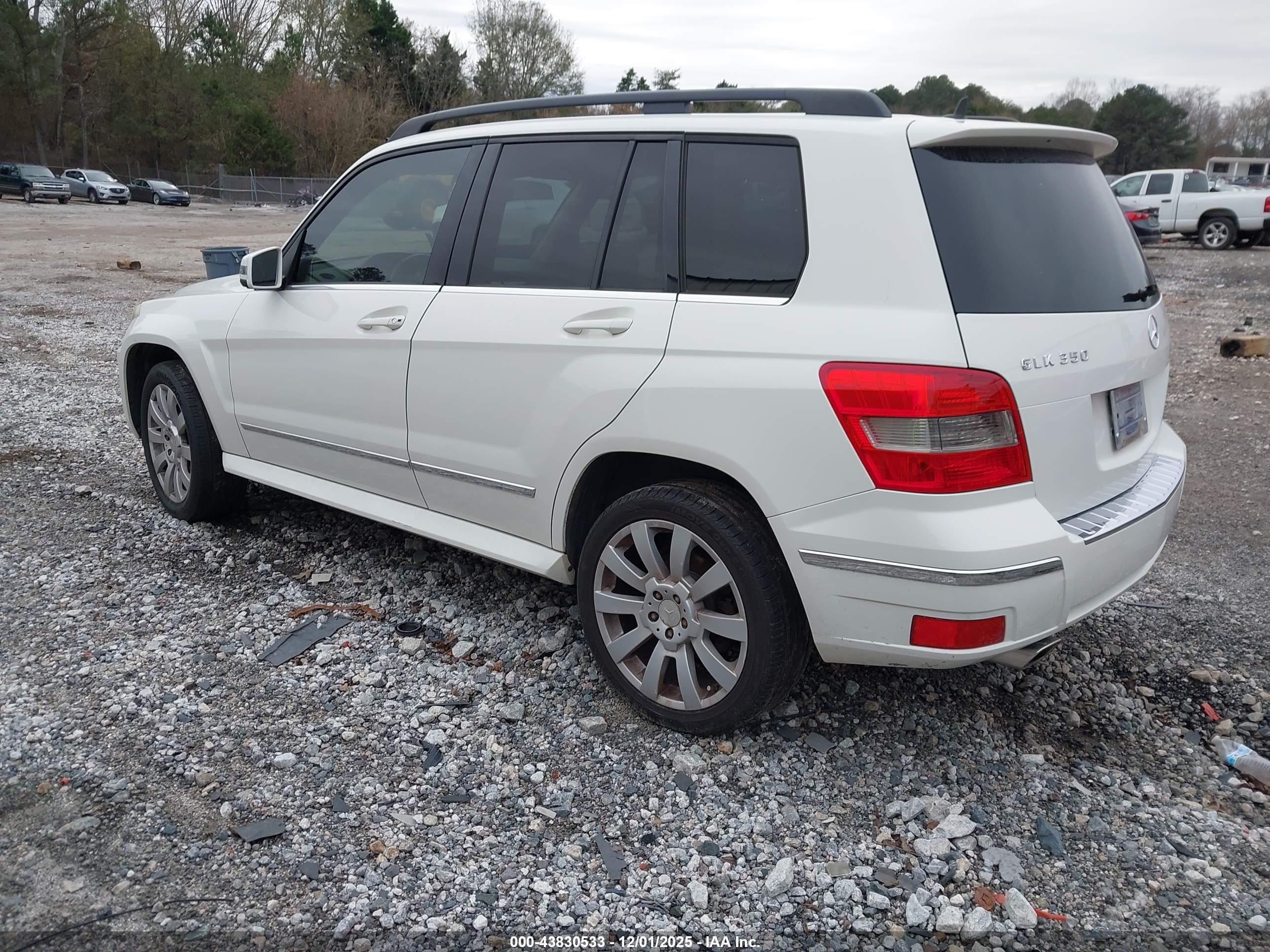 MERCEDES-BENZ GLK image 3