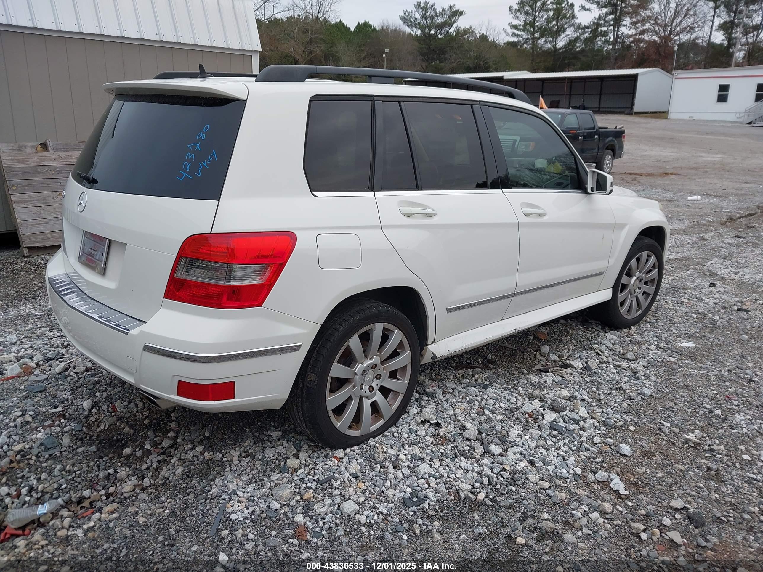 MERCEDES-BENZ GLK image 4