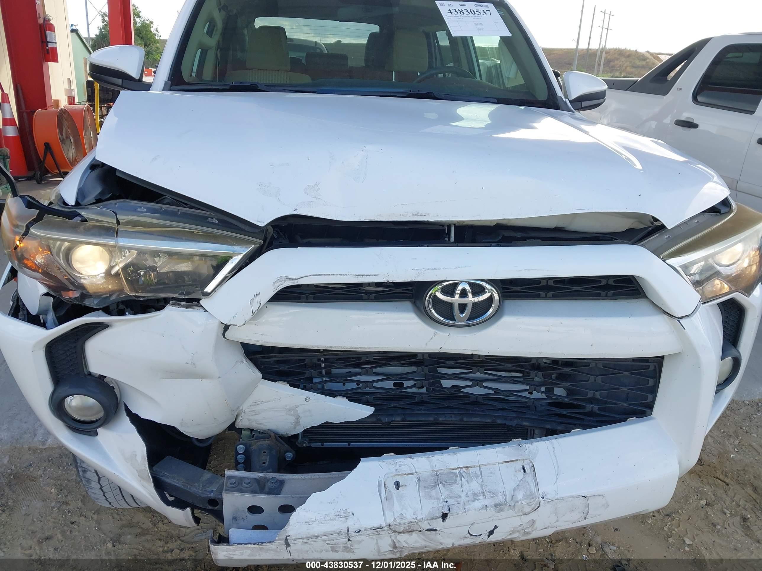 TOYOTA 4RUNNER image 6