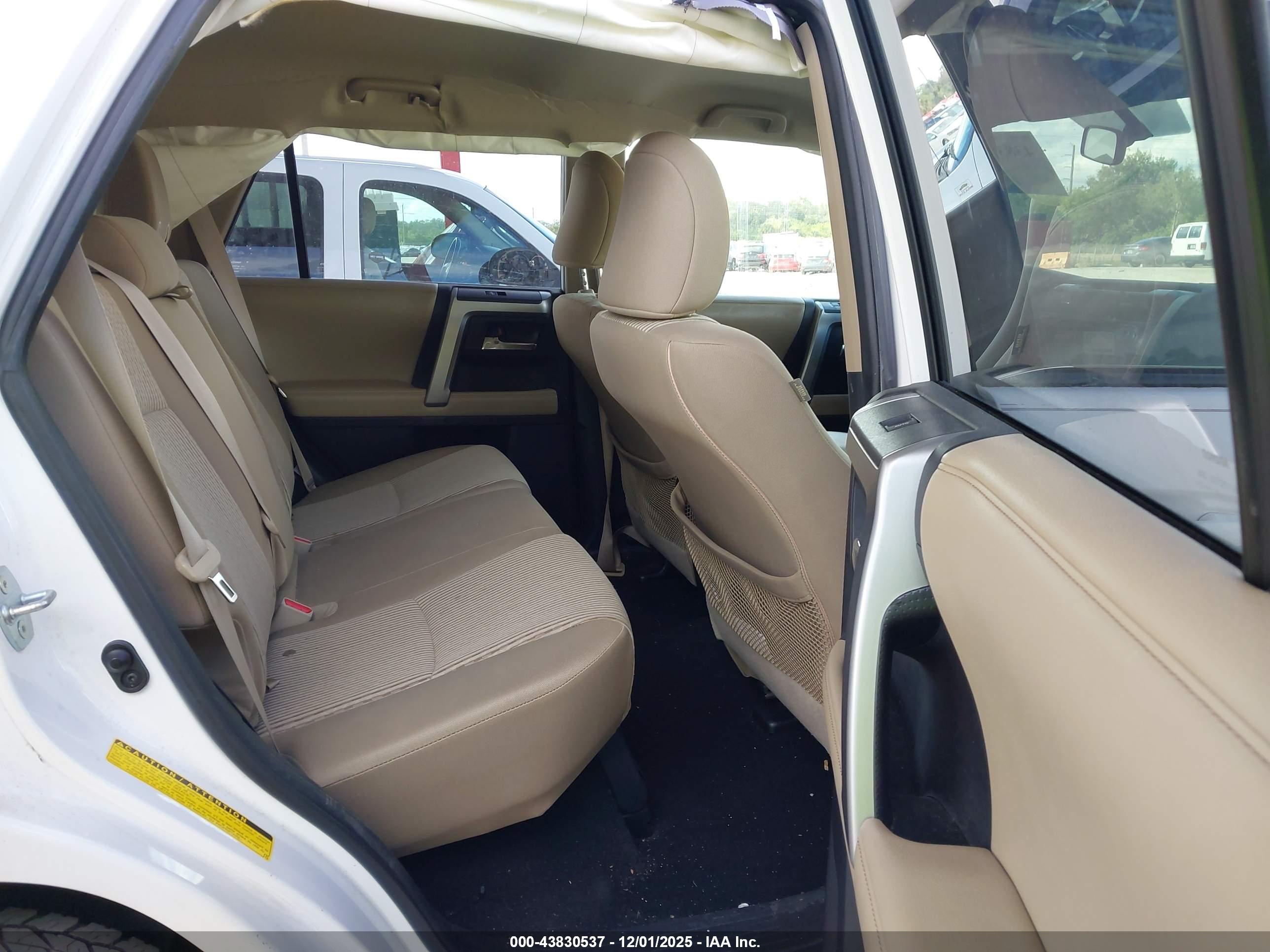 TOYOTA 4RUNNER image 8