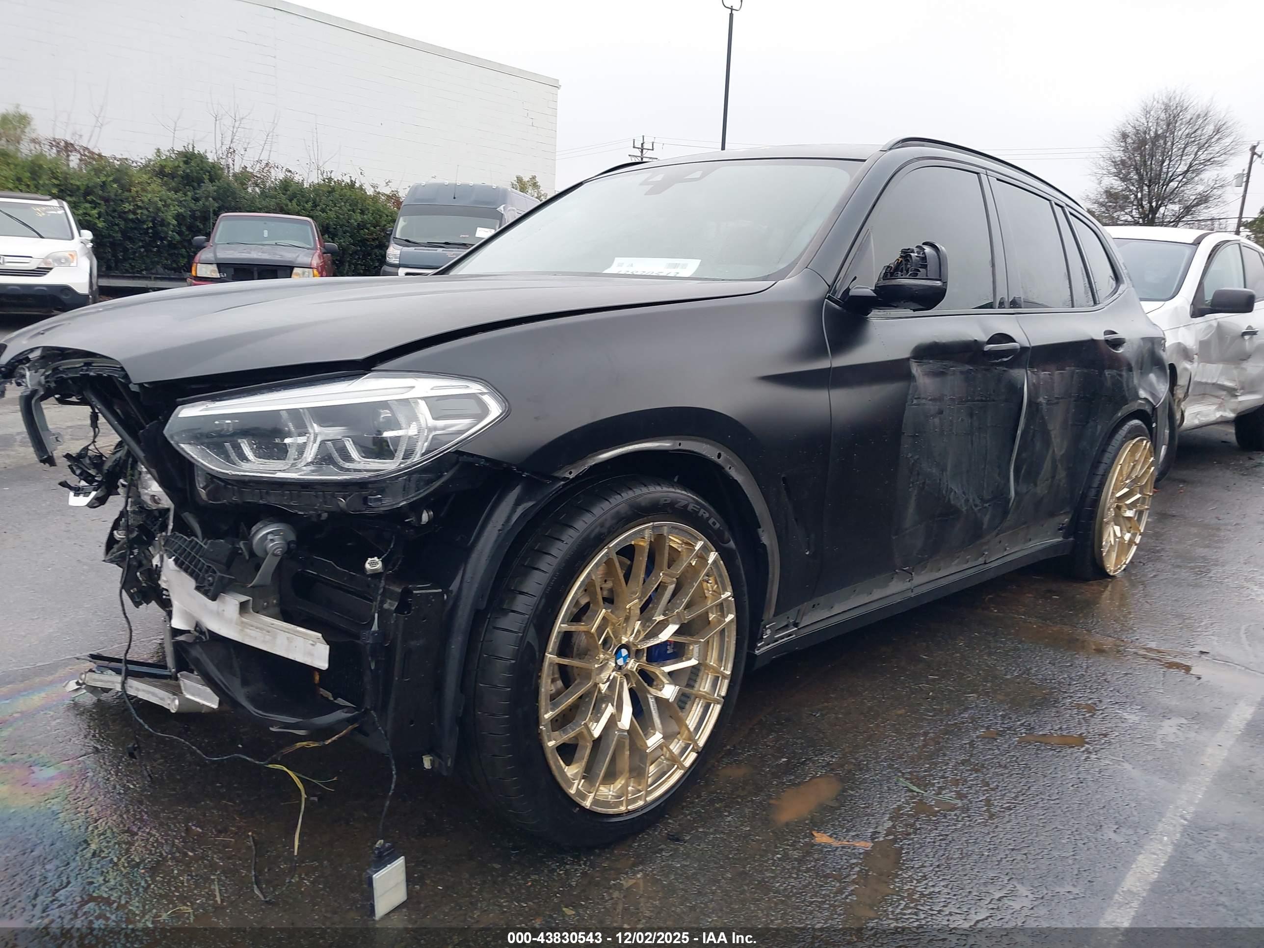 BMW X3 image 2
