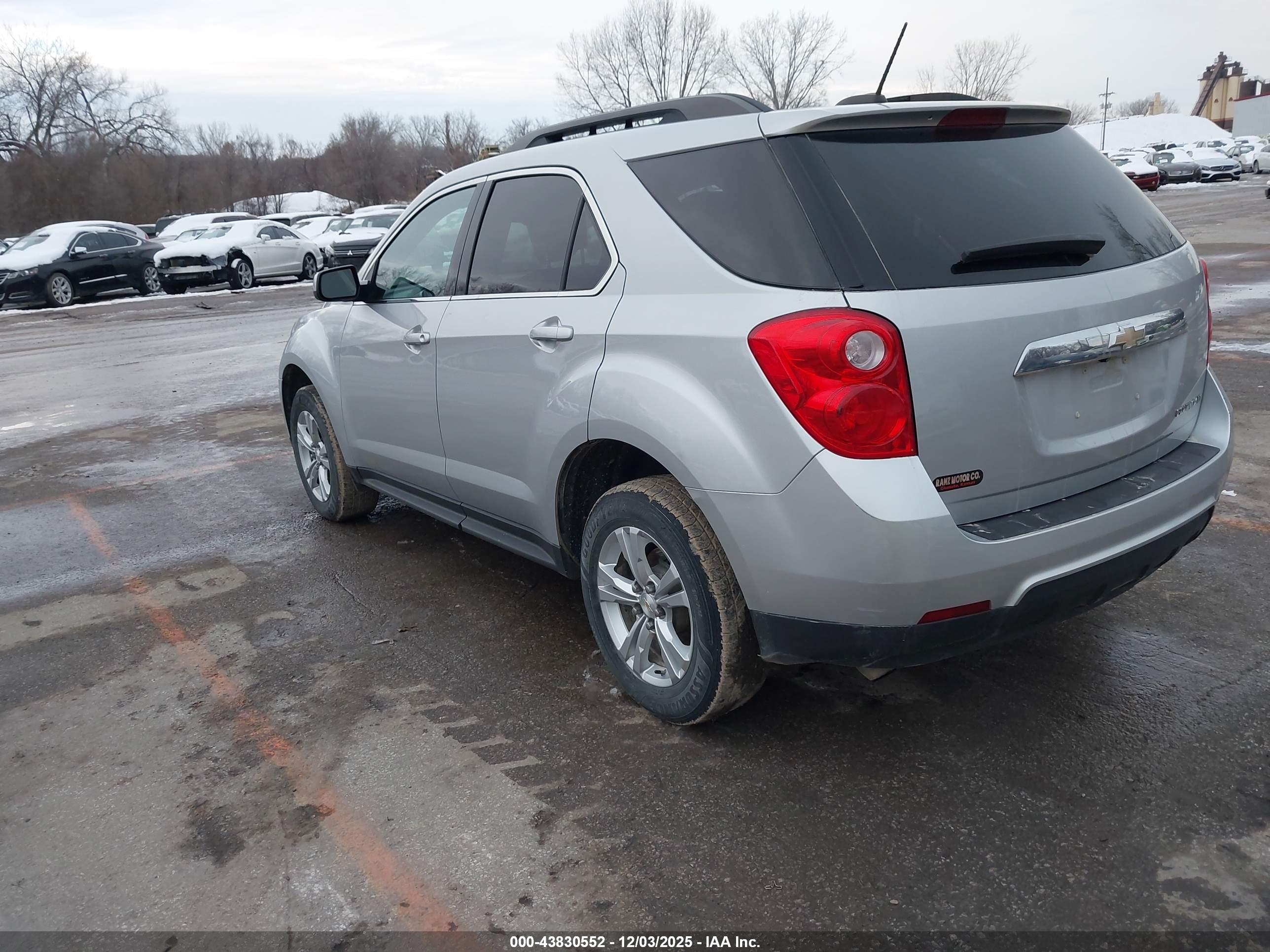 CHEVROLET EQUINOX image 3