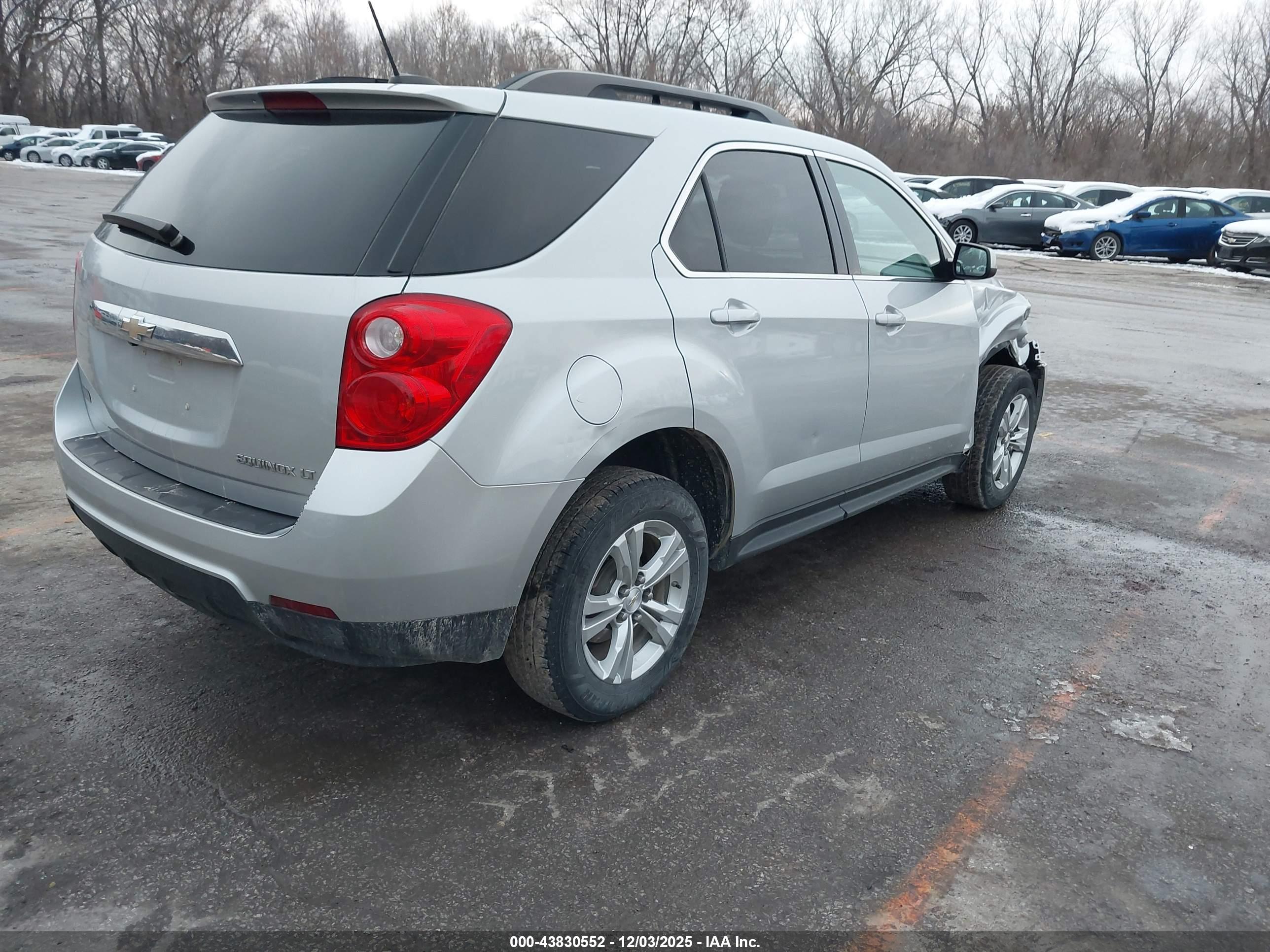 CHEVROLET EQUINOX image 4