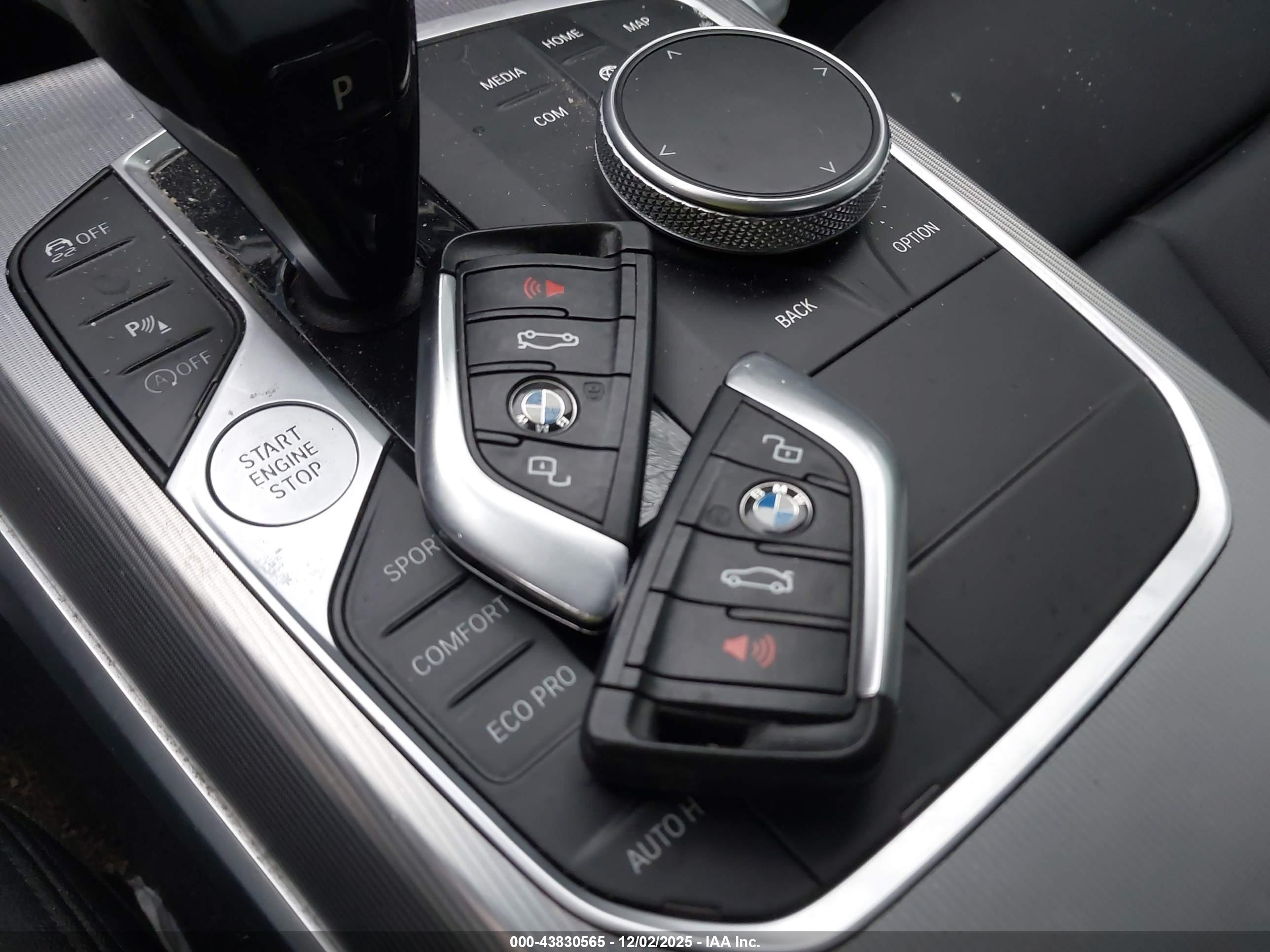BMW 330I image 11