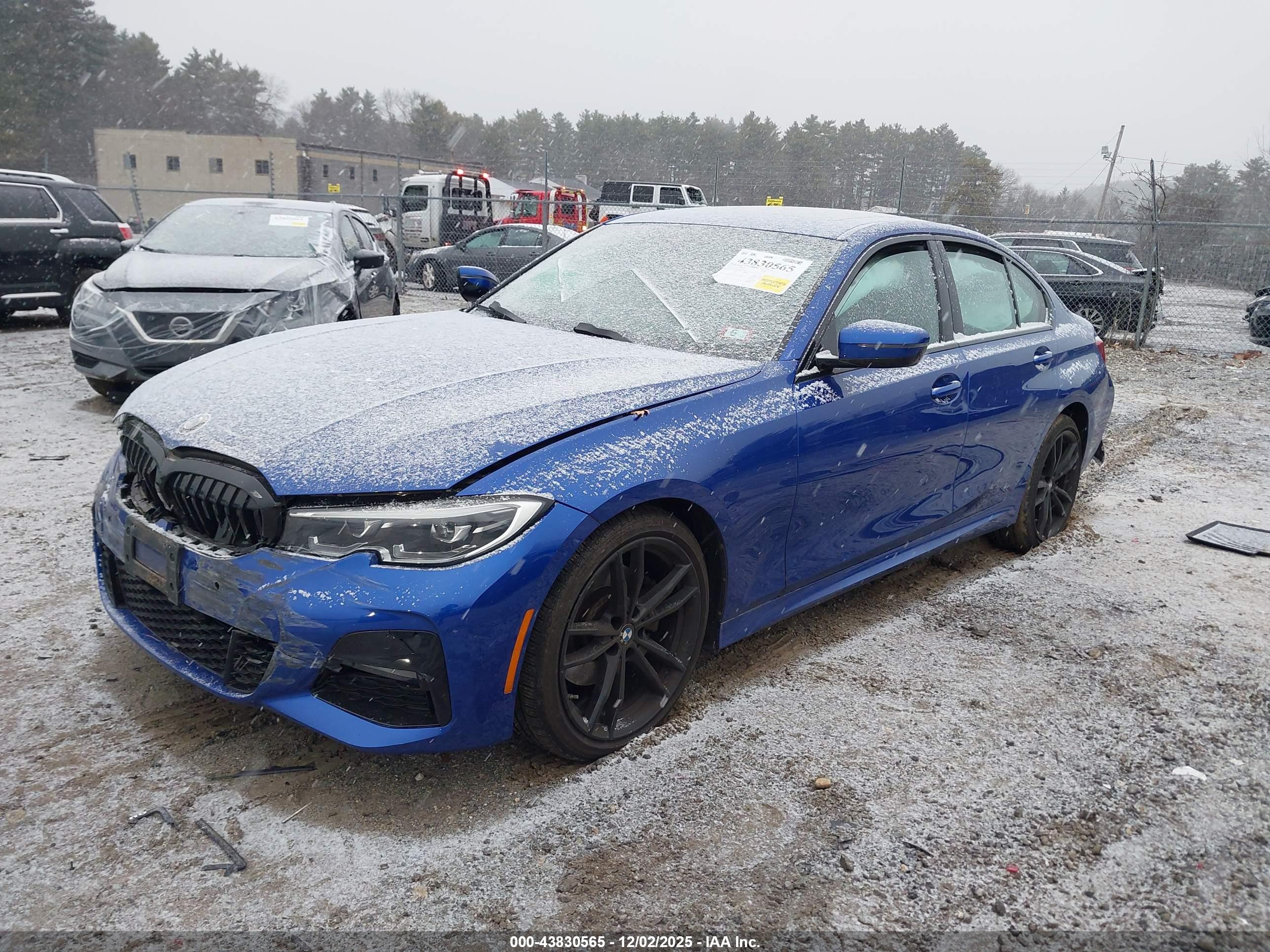 BMW 330I image 2