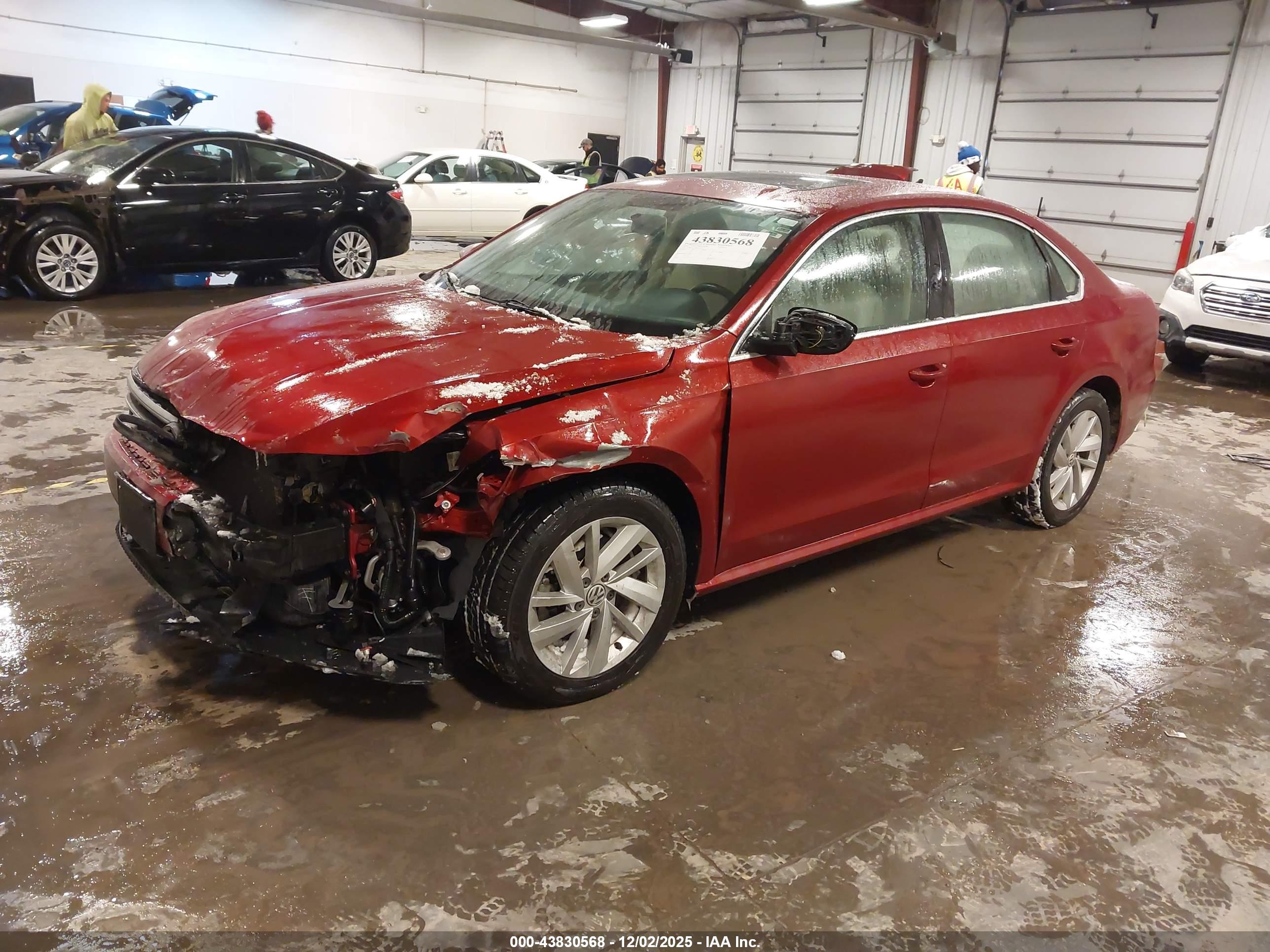 VOLKSWAGEN PASSAT image 2