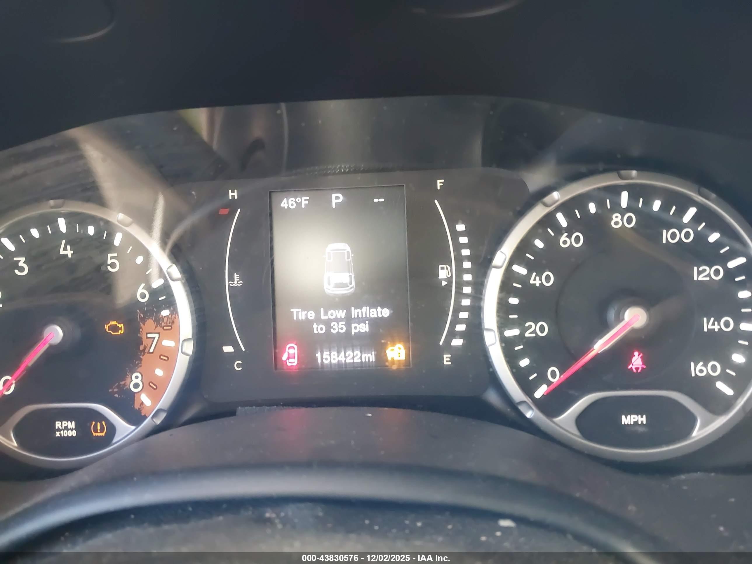 JEEP RENEGADE image 7