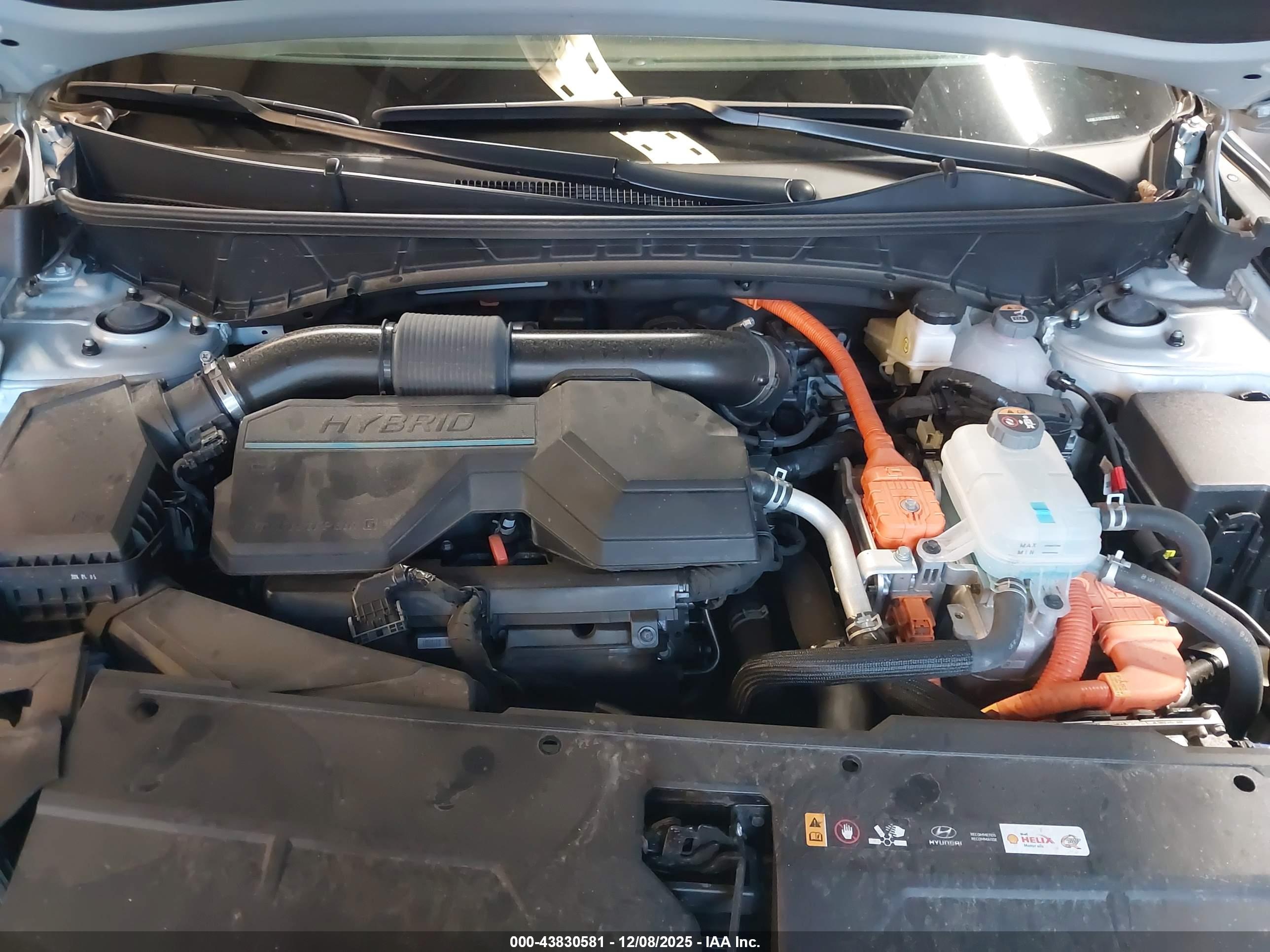 HYUNDAI TUCSON image 10