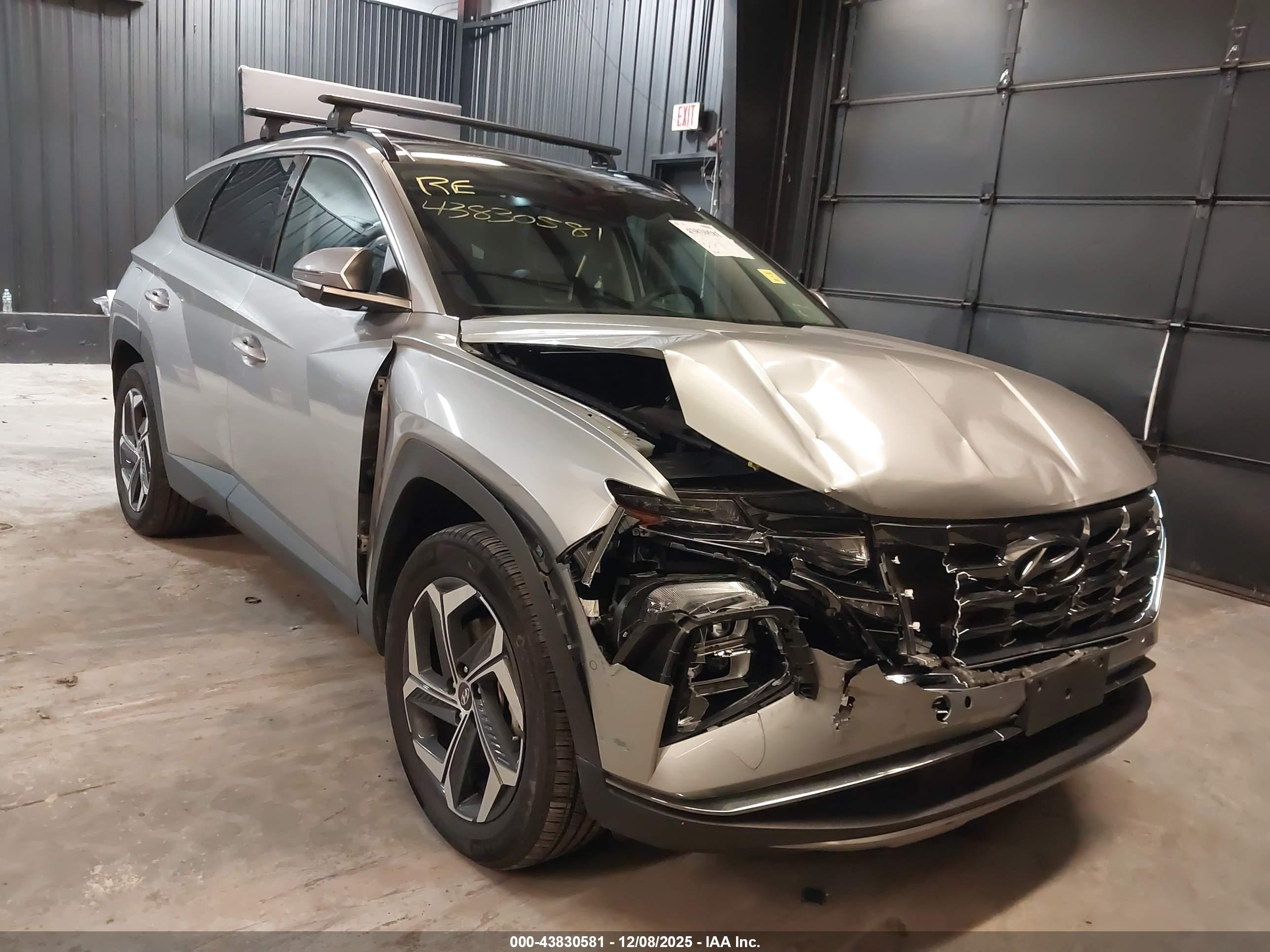 HYUNDAI TUCSON image 6