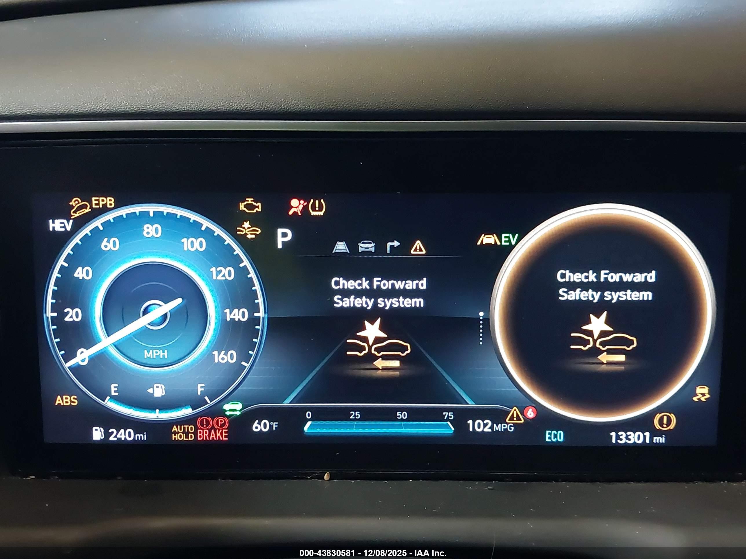 HYUNDAI TUCSON image 7