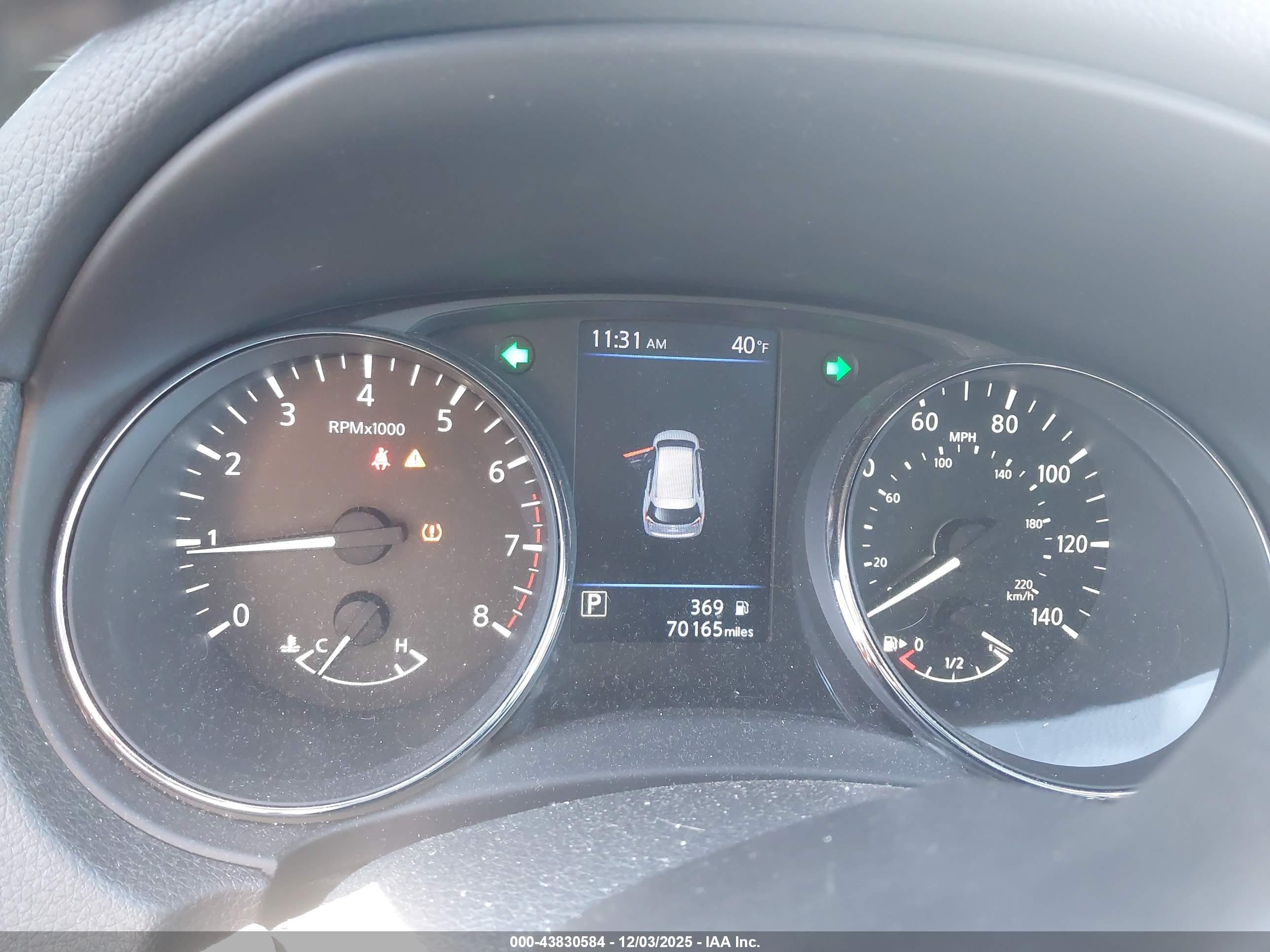 NISSAN ROGUE image 7
