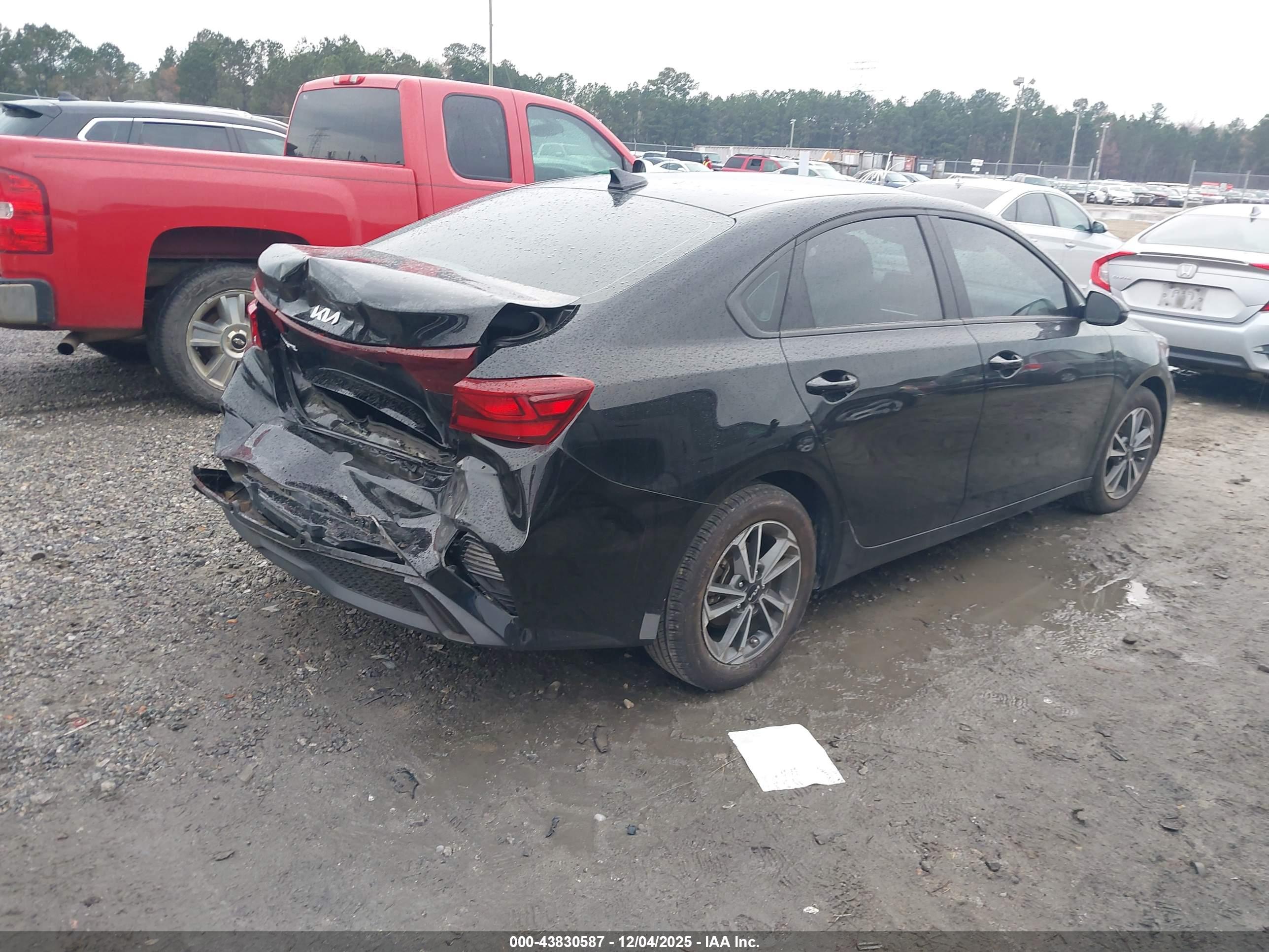 KIA FORTE image 4