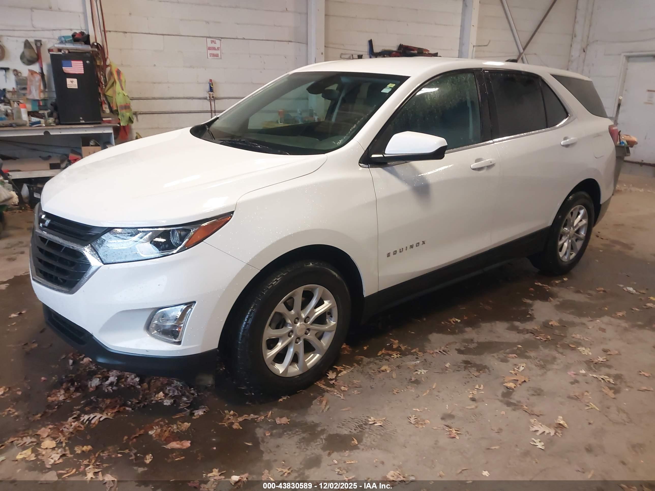 CHEVROLET EQUINOX image 2
