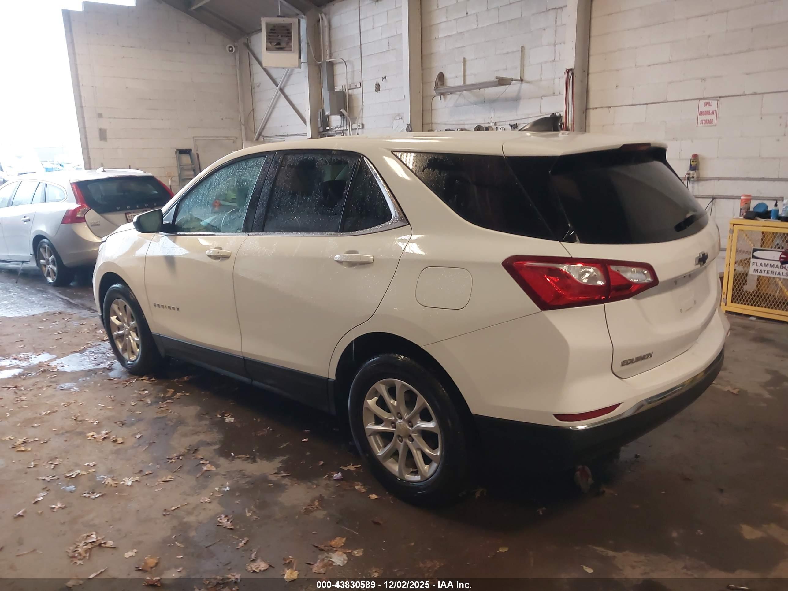 CHEVROLET EQUINOX image 3