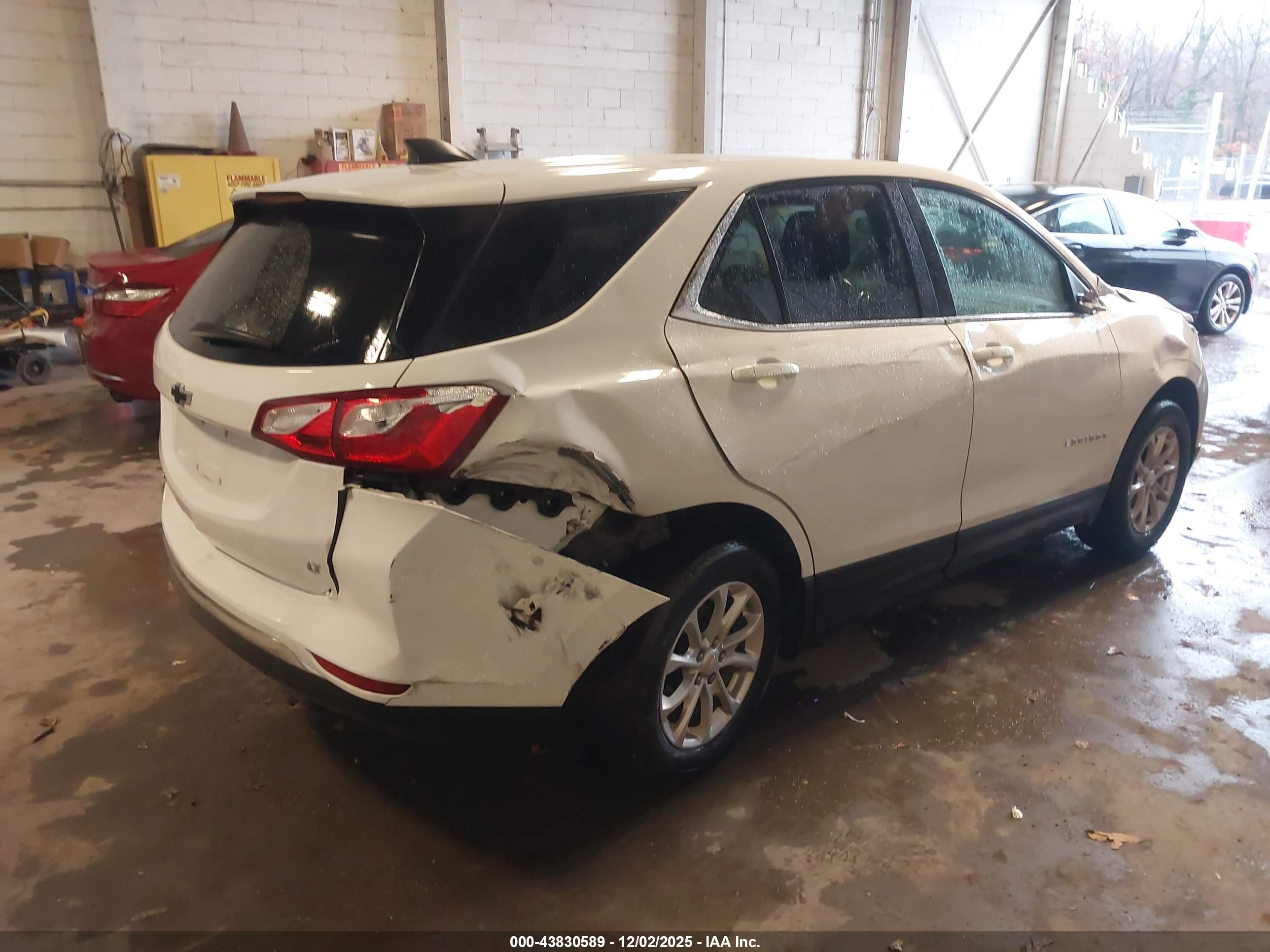 CHEVROLET EQUINOX image 4