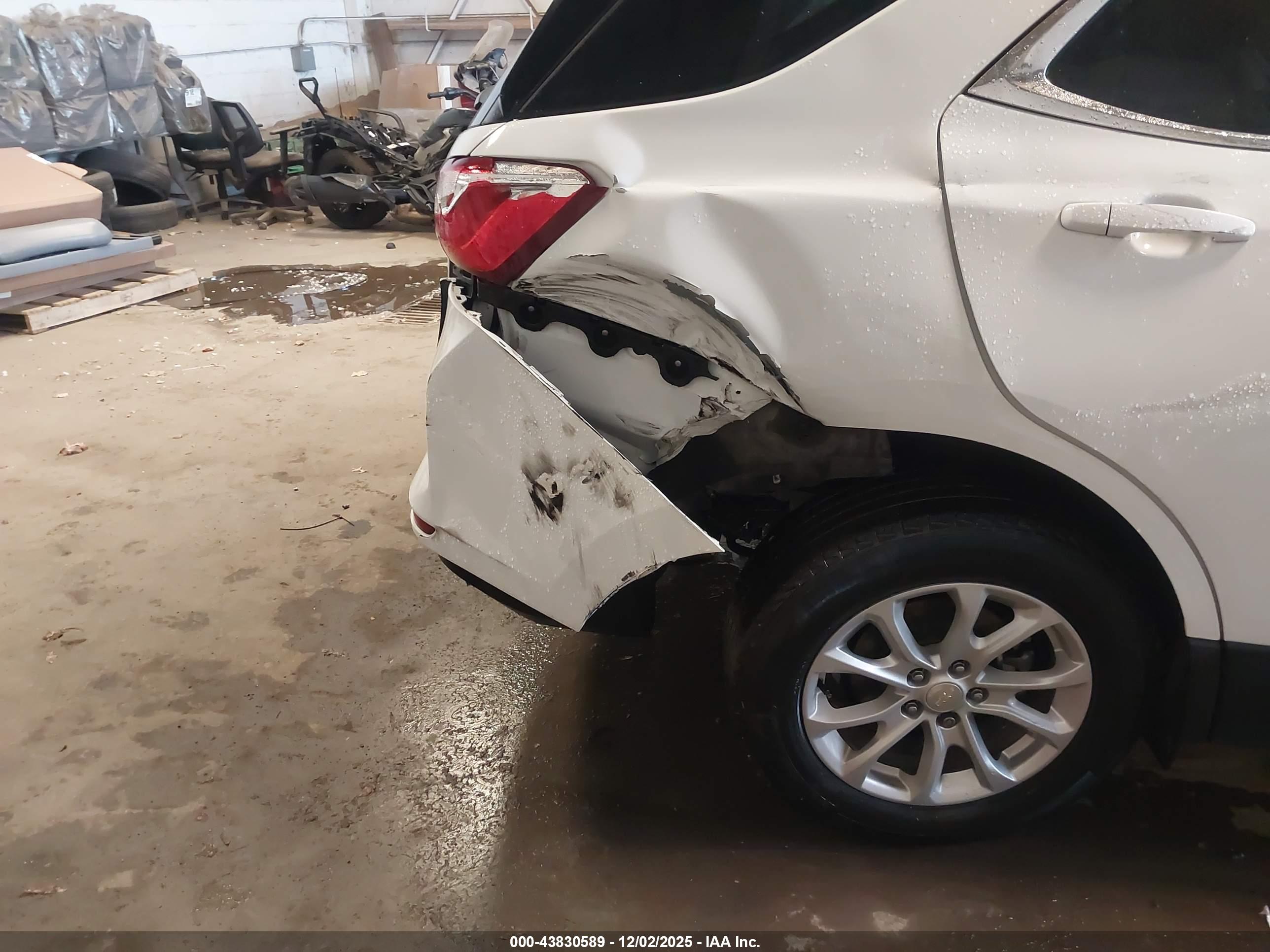 CHEVROLET EQUINOX image 6