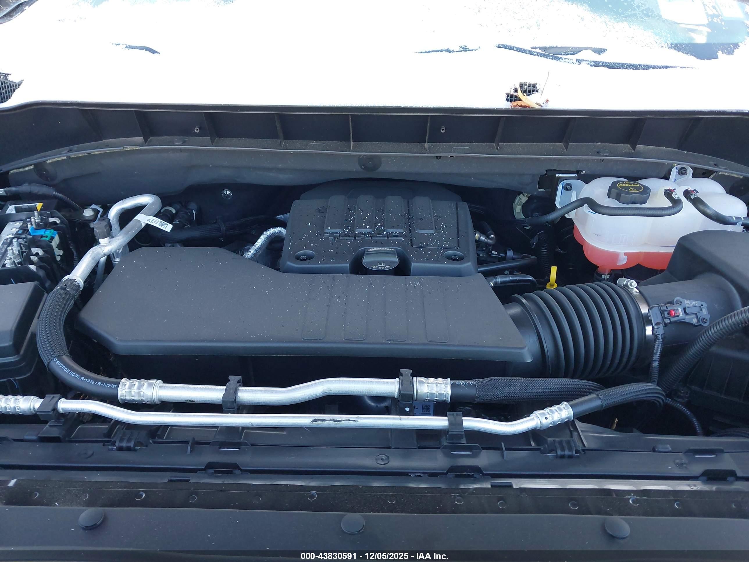 CHEVROLET SILVERADO image 10