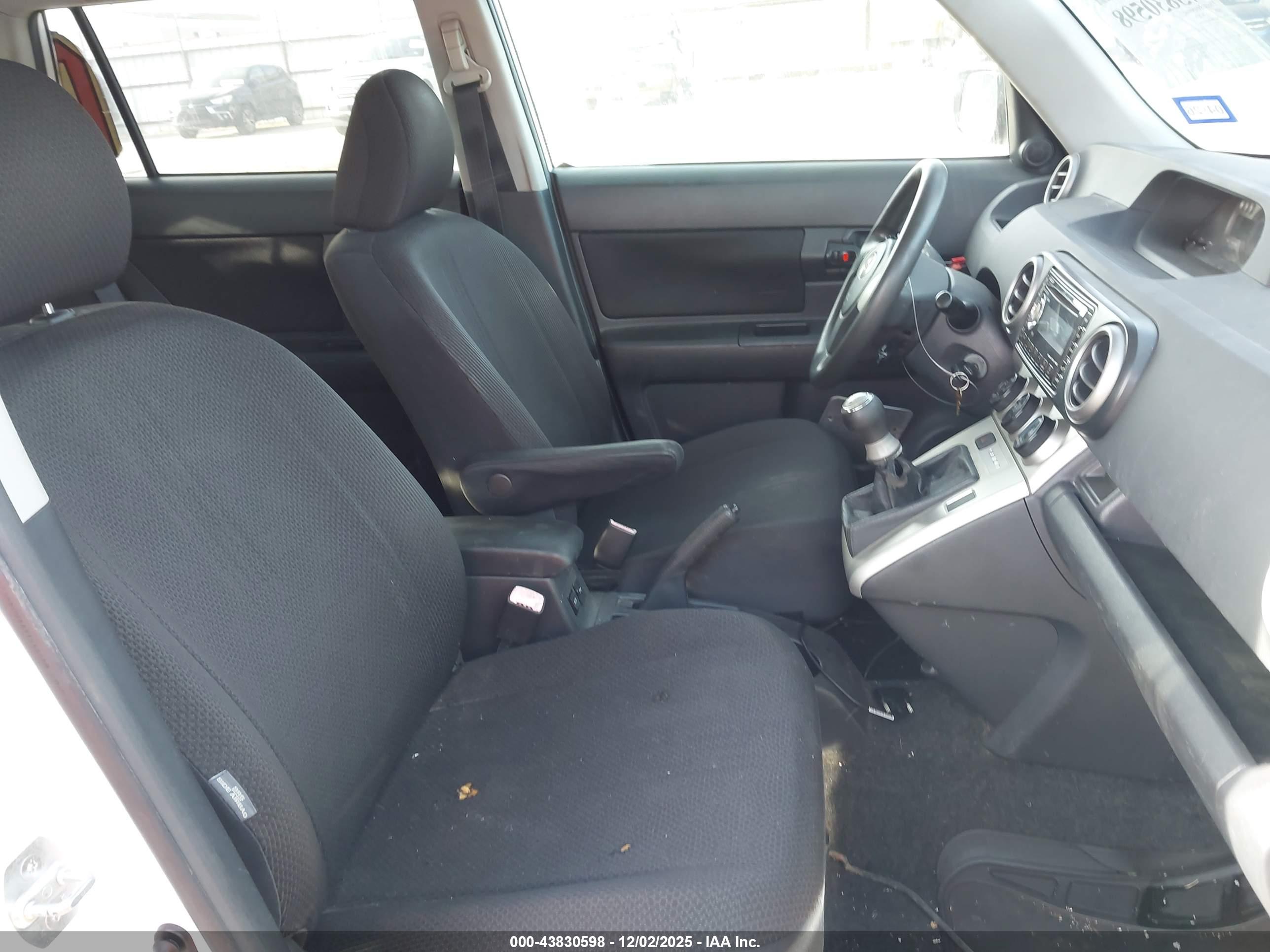 SCION XB image 5