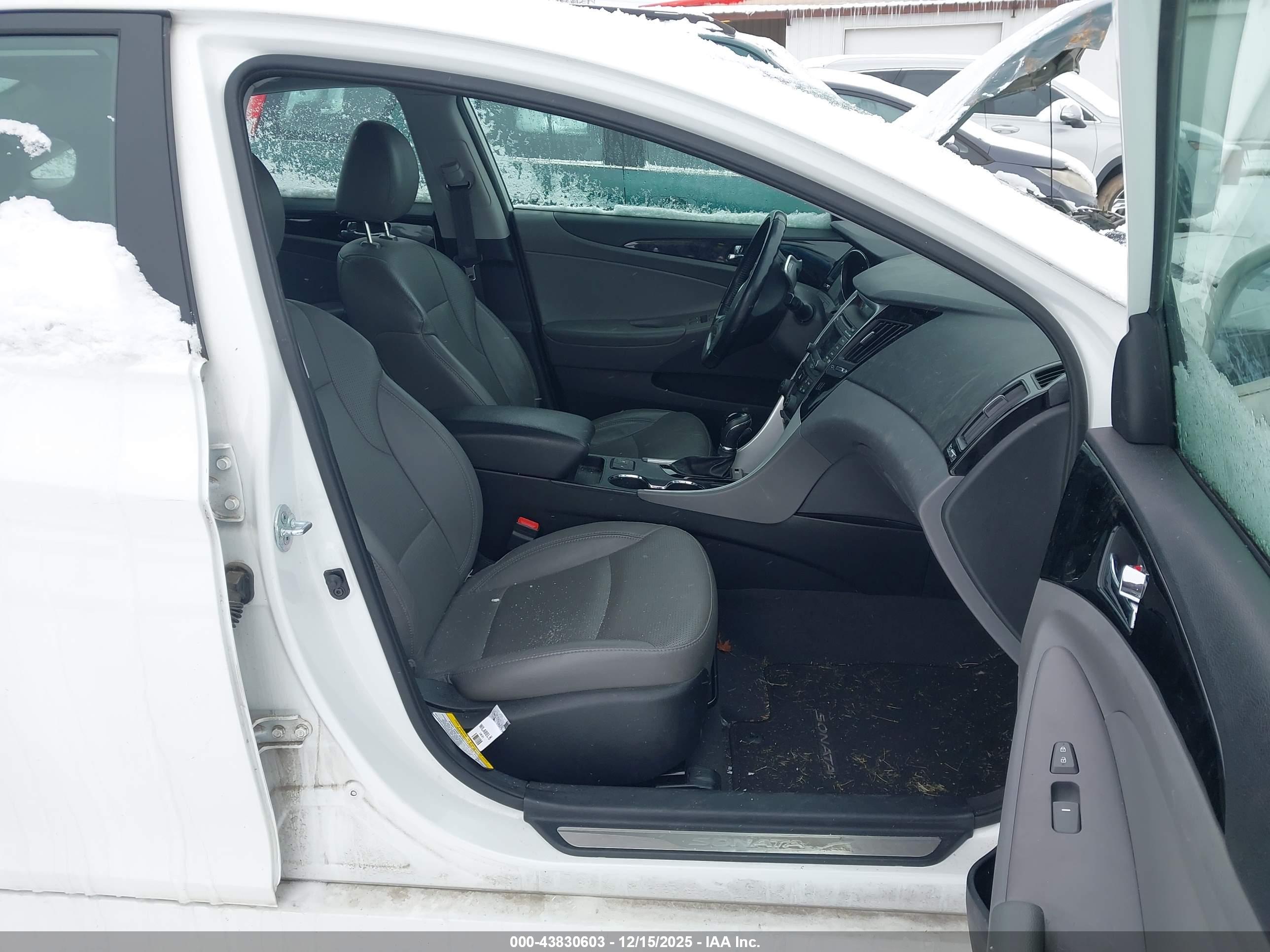 HYUNDAI SONATA image 5