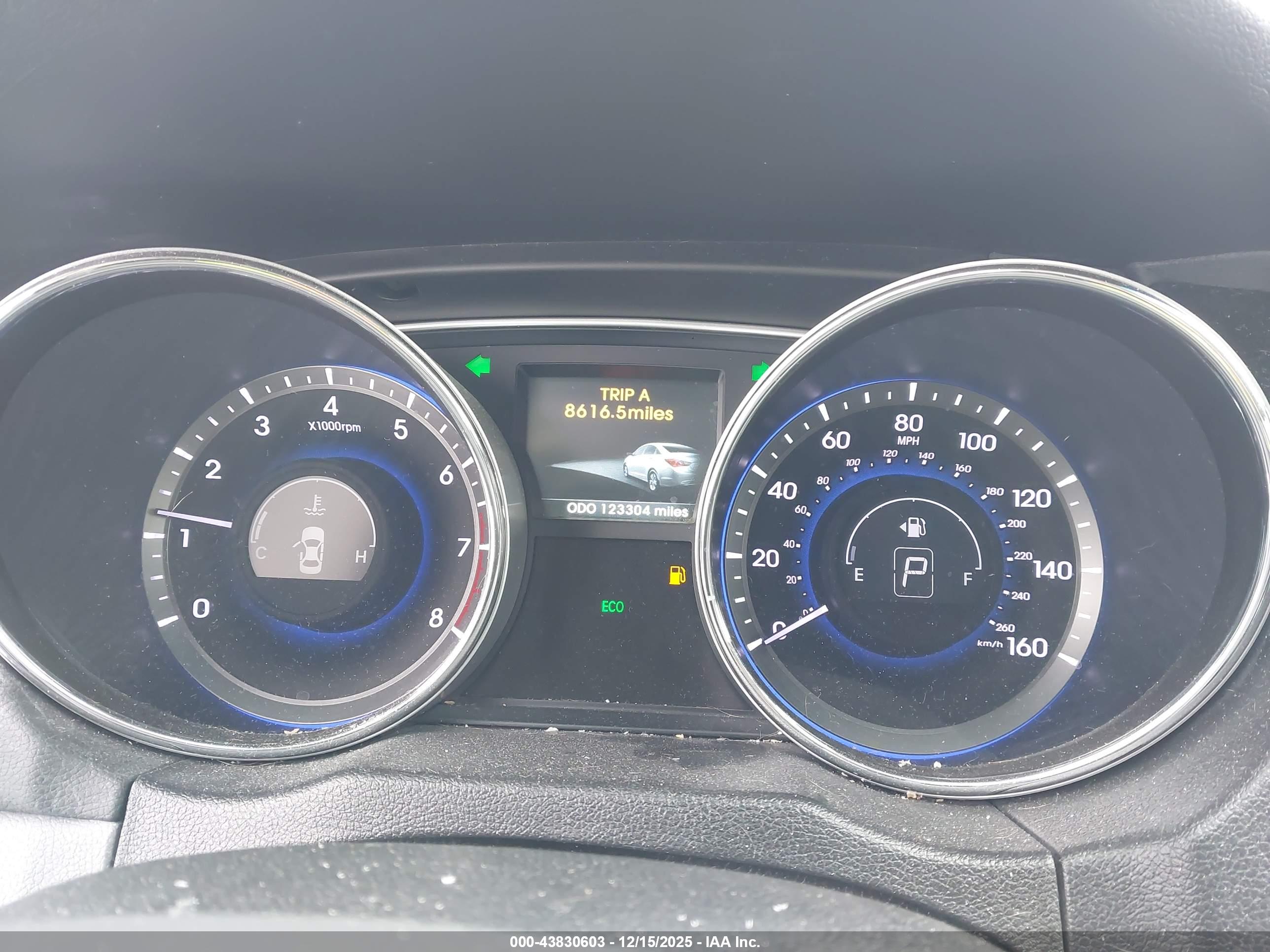 HYUNDAI SONATA image 7