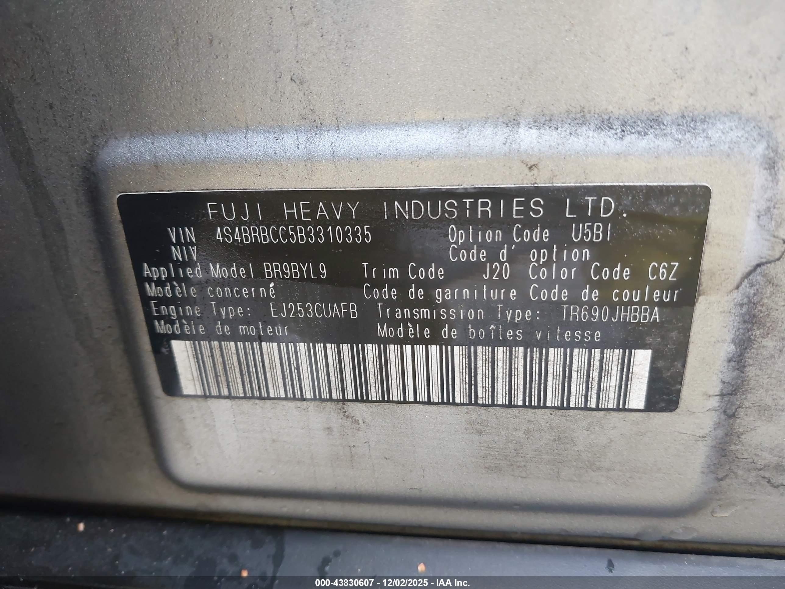 SUBARU OUTBACK image 9