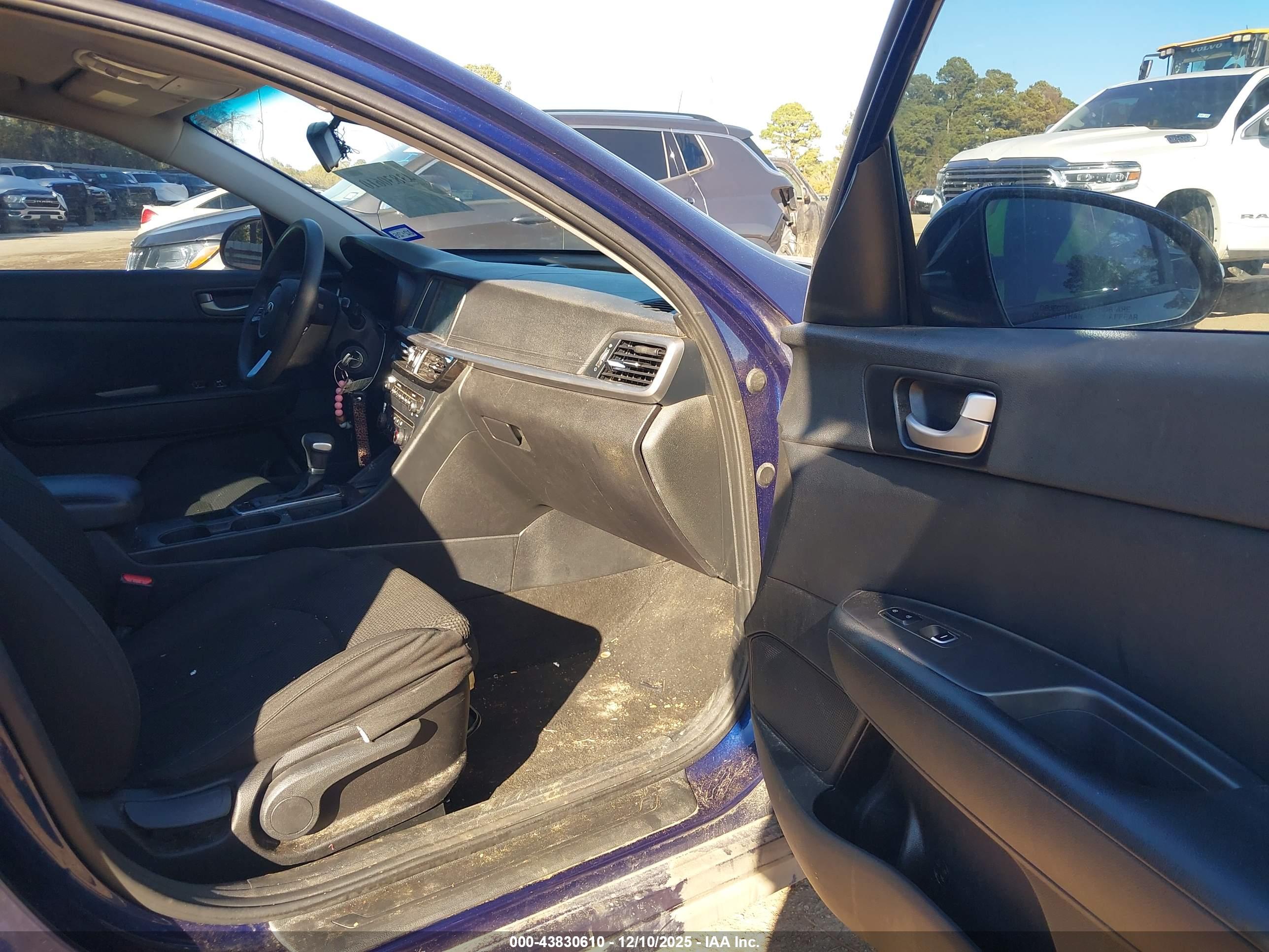 KIA OPTIMA image 5