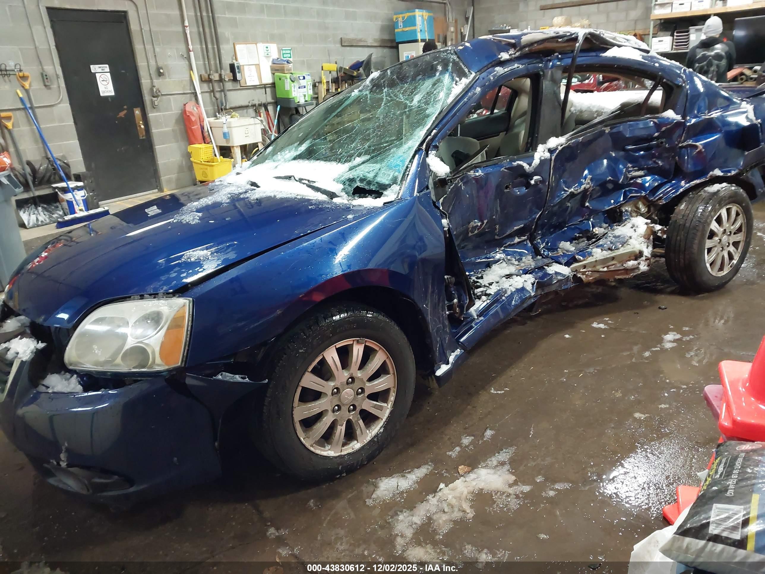 MITSUBISHI GALANT image 2