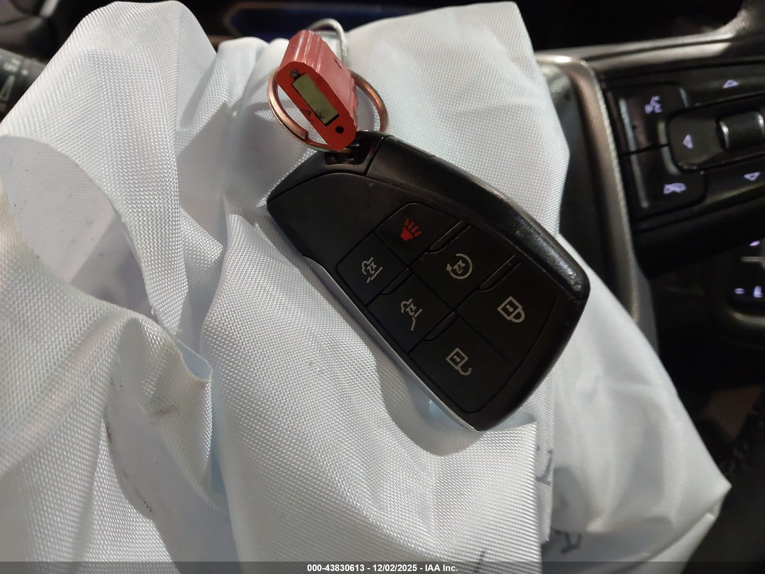 GMC YUKON image 11