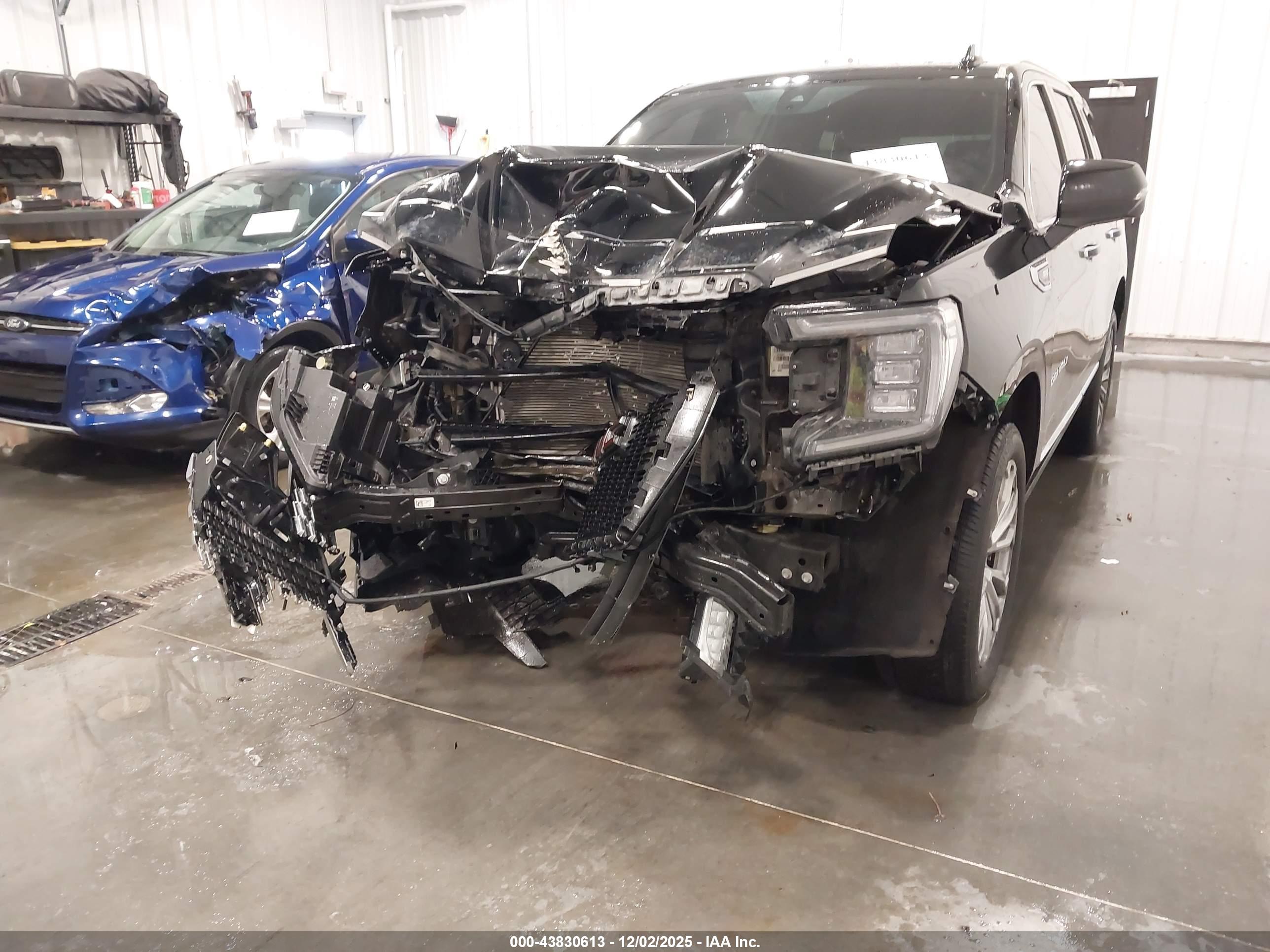 GMC YUKON image 6