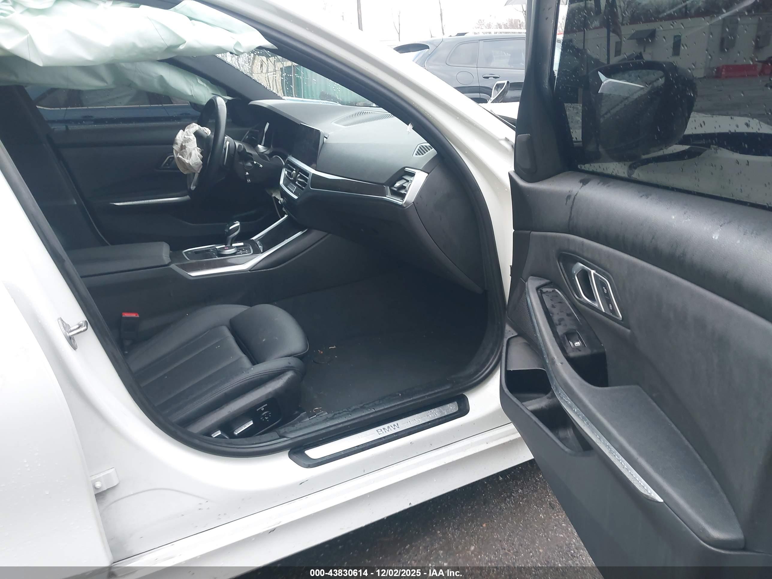 BMW 330I image 5
